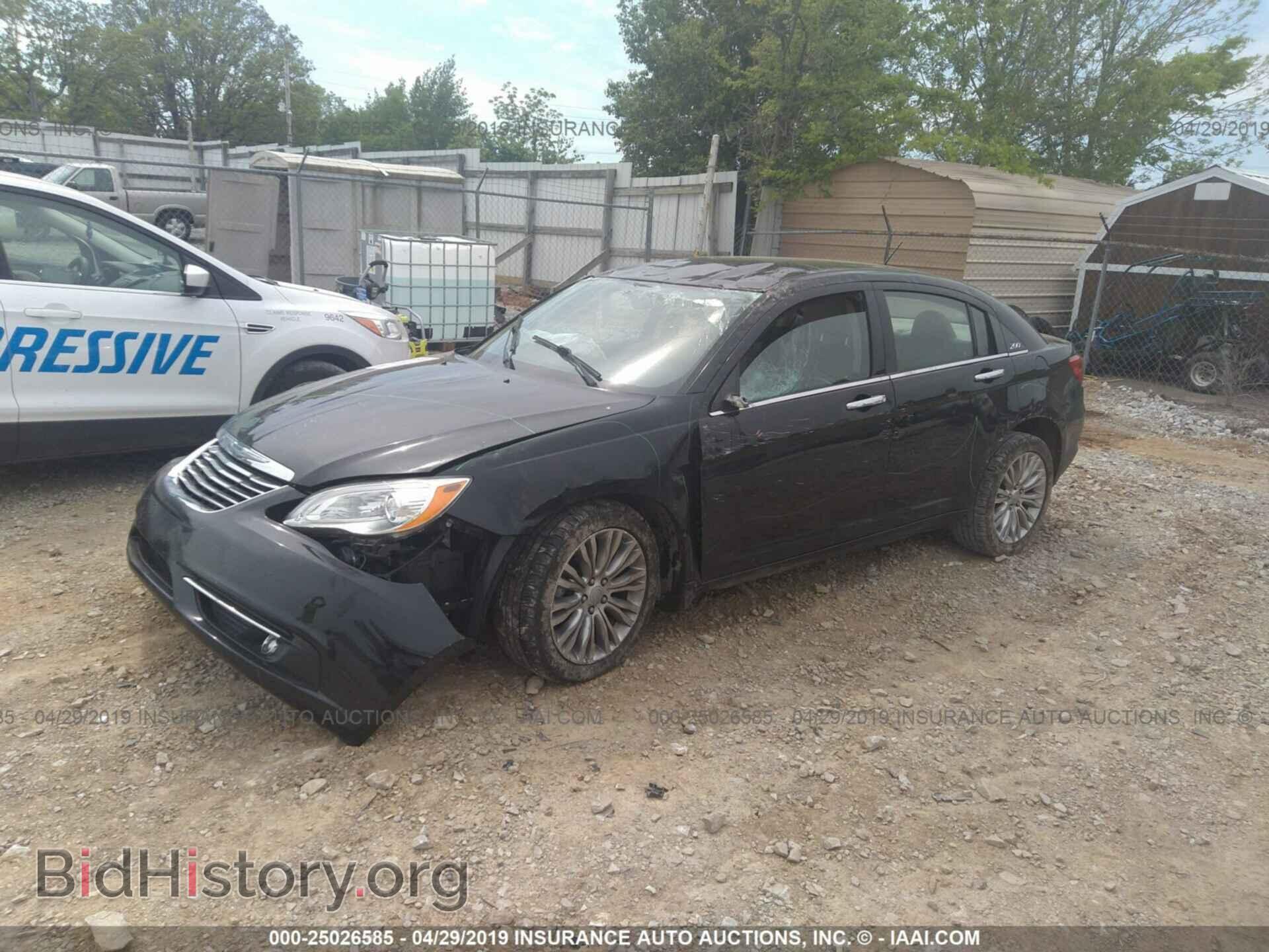 2012 CHRYSLER 200 - VIN: 1C3CCBCB3CN257372 - Фото 2