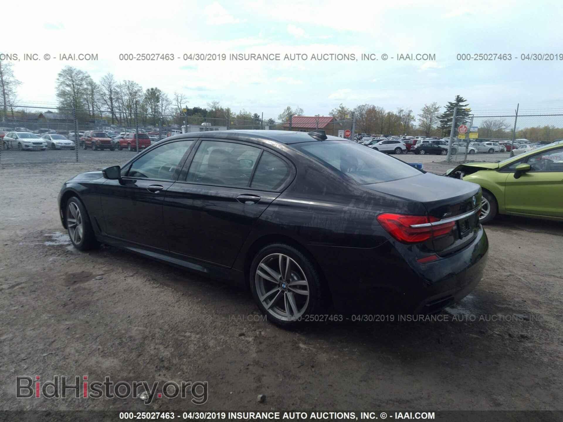 2016 BMW 750 - VIN: WBA7F2C50GG415382 - Фото 3