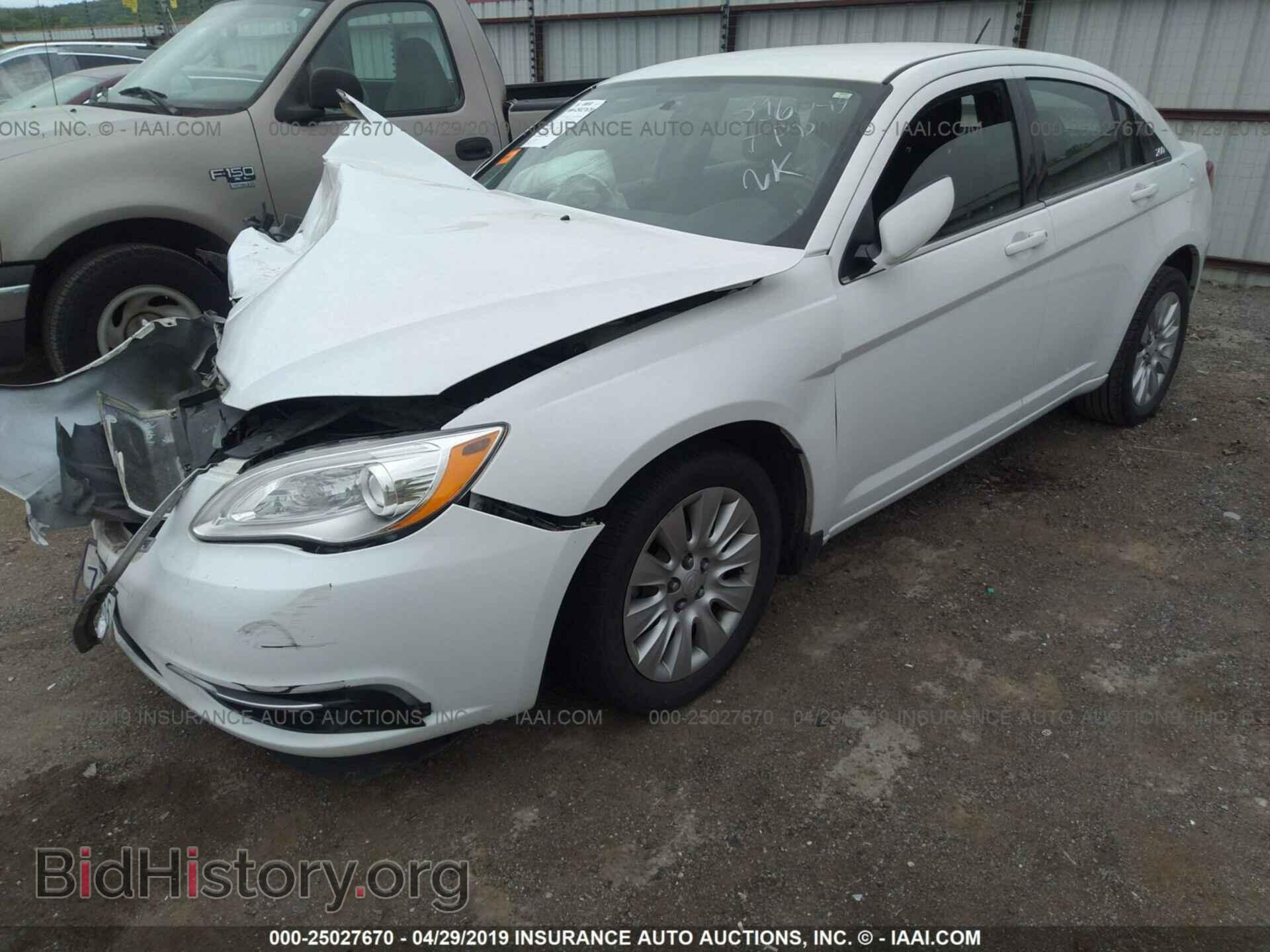 2014 CHRYSLER 200 - VIN: 1C3CCBAB4EN142639 - Фото 2