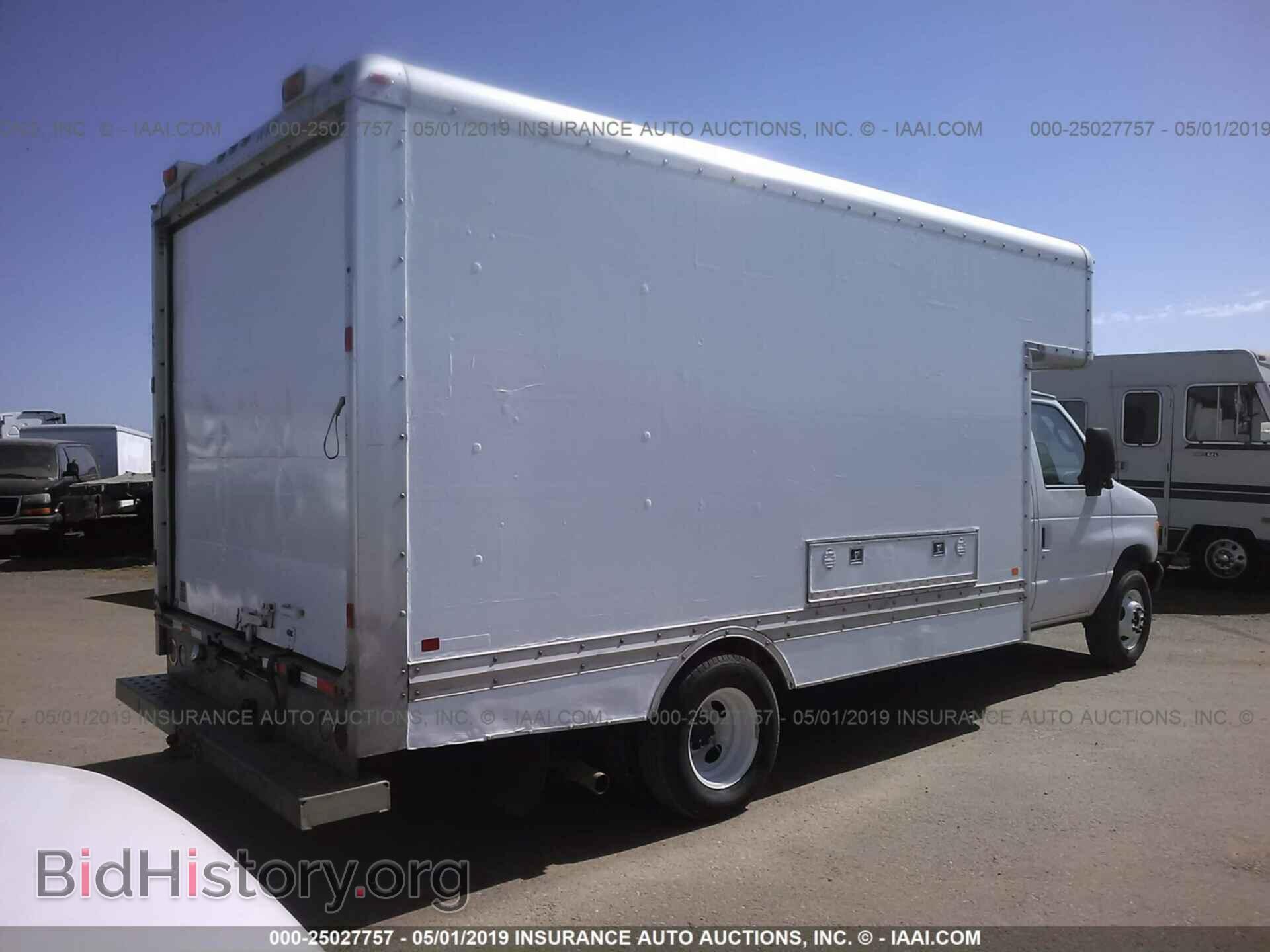 2007 FORD ECONOLINE - VIN: 1FDXE45S27DB31754 - Фото 4