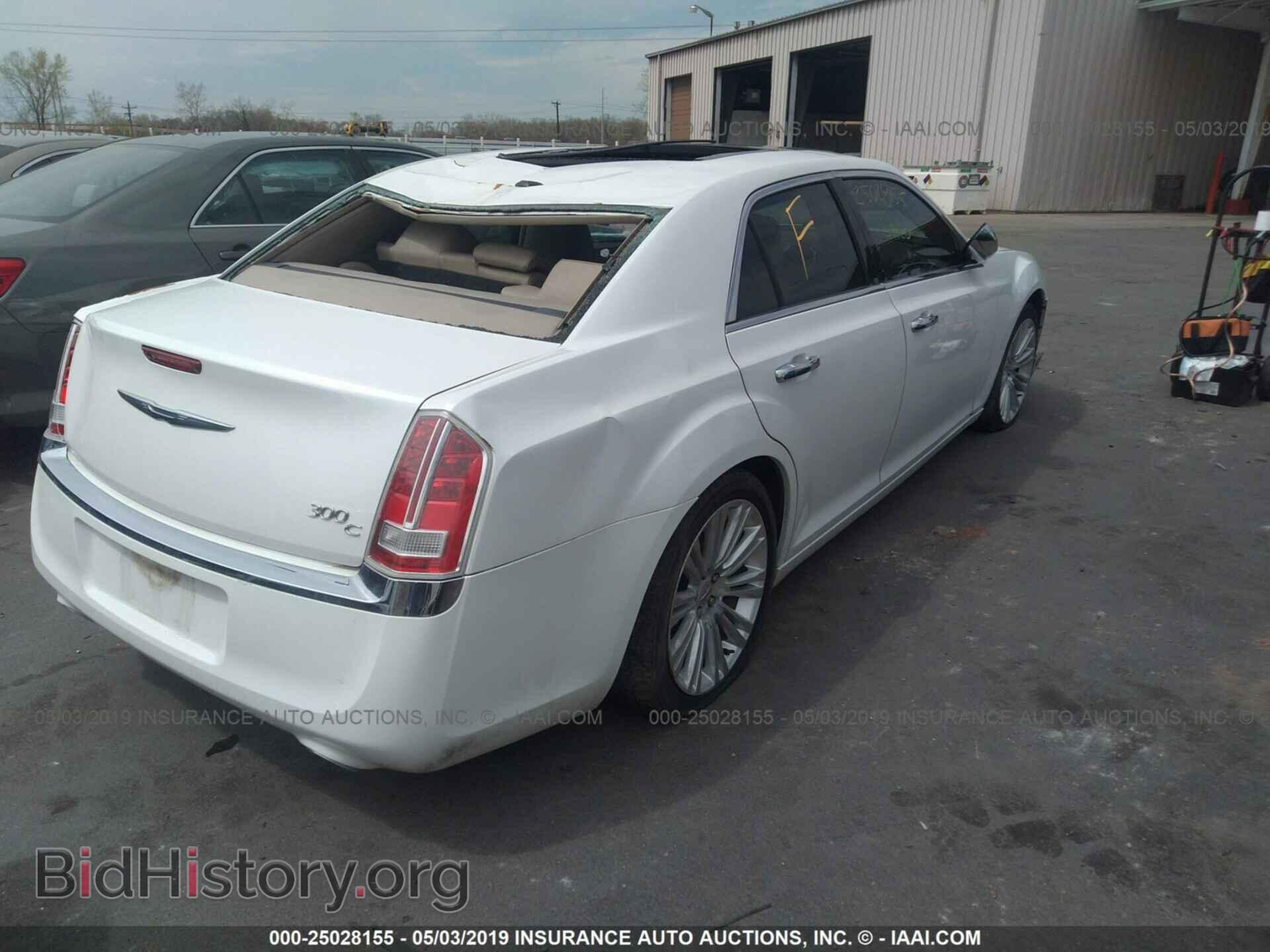 2011 CHRYSLER 300C - VIN: 2C3CA6CT5BH537243 - Photo 4