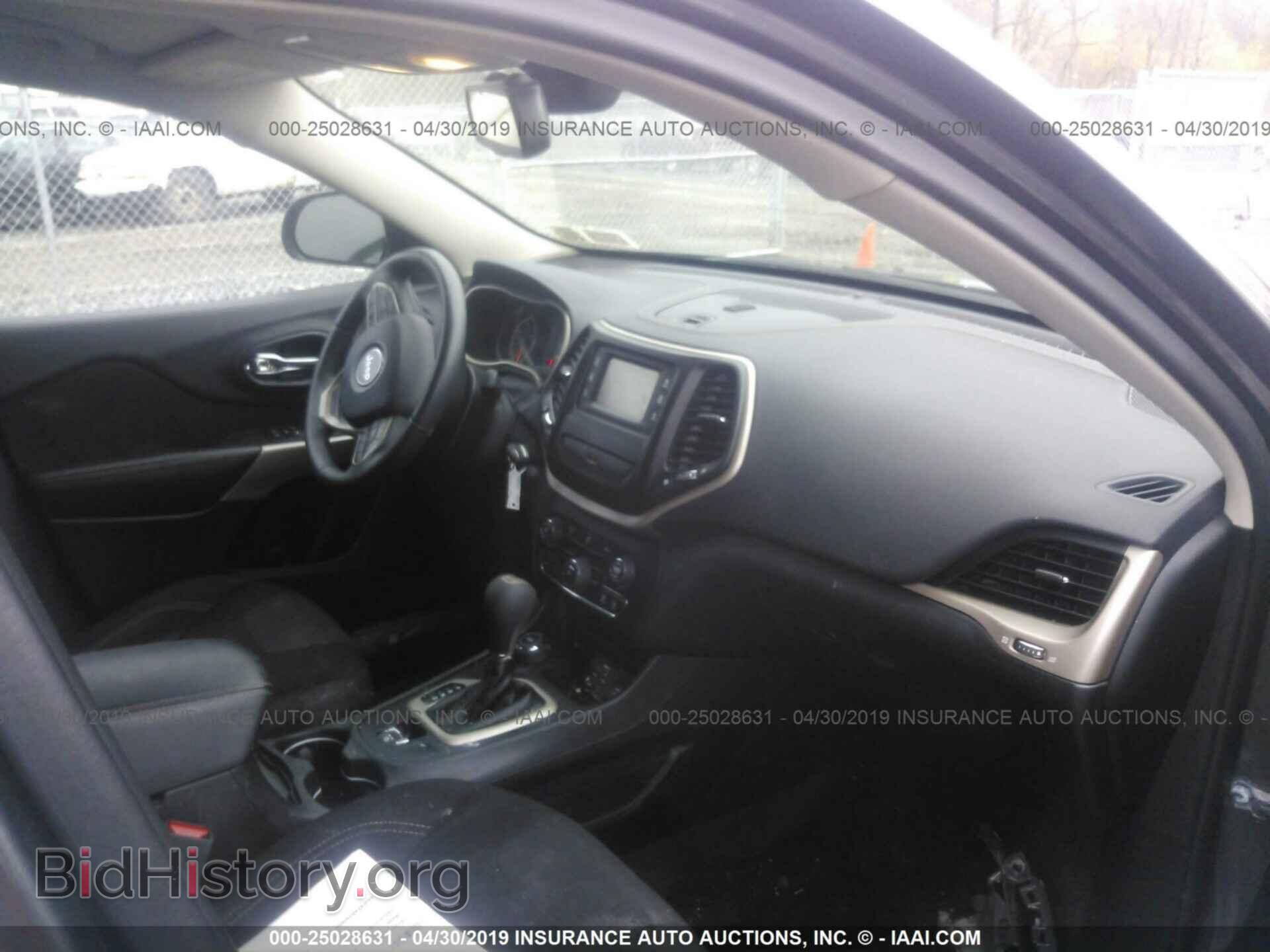 2017 JEEP CHEROKEE - VIN: 1C4PJMCB3HW668755 - Фото 5