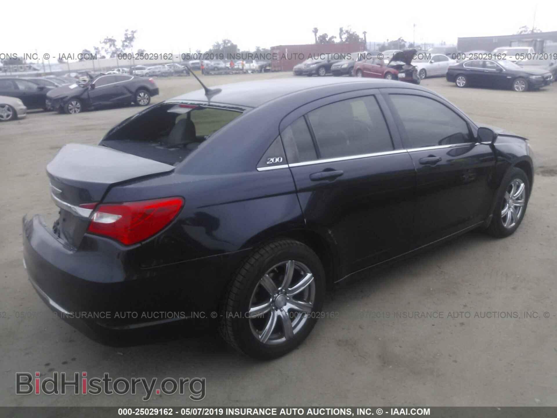 2012 CHRYSLER 200 - VIN: 1C3CCBBB4CN106557 - Фото 4