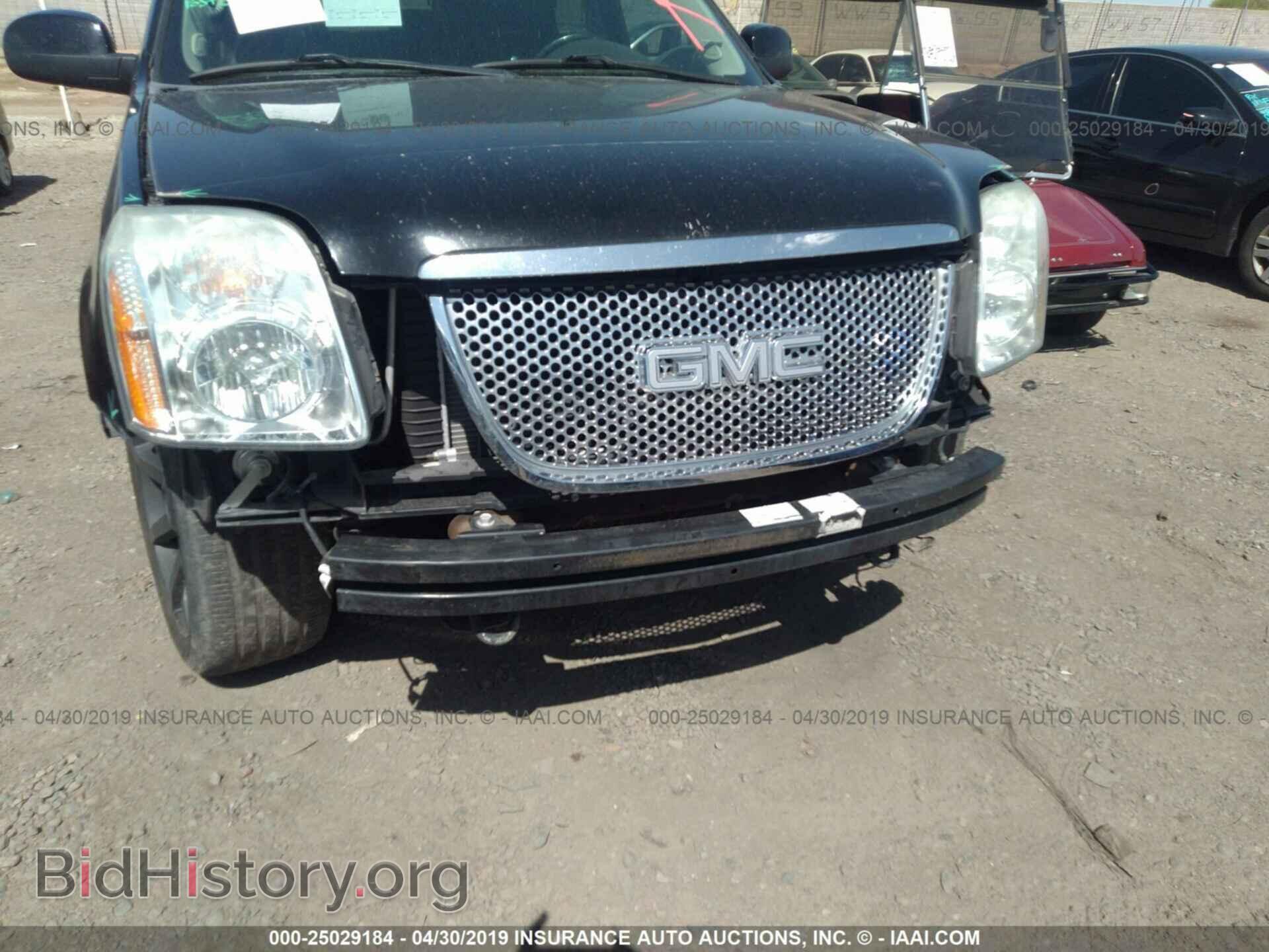 2011 GMC YUKON - VIN: 1GKS2EEF3BR236285 - Photo 6