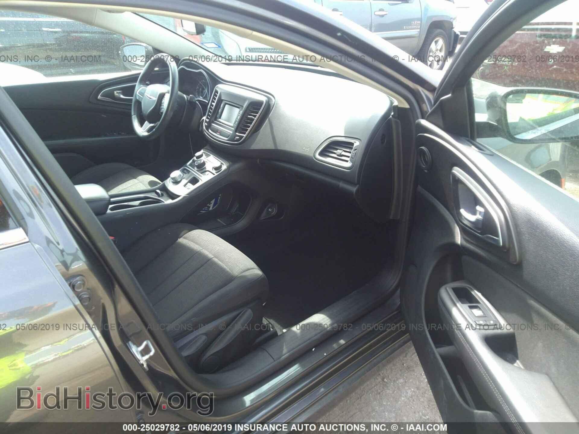2016 CHRYSLER 200 - VIN: 1C3CCCAB5GN173830 - Фото 5