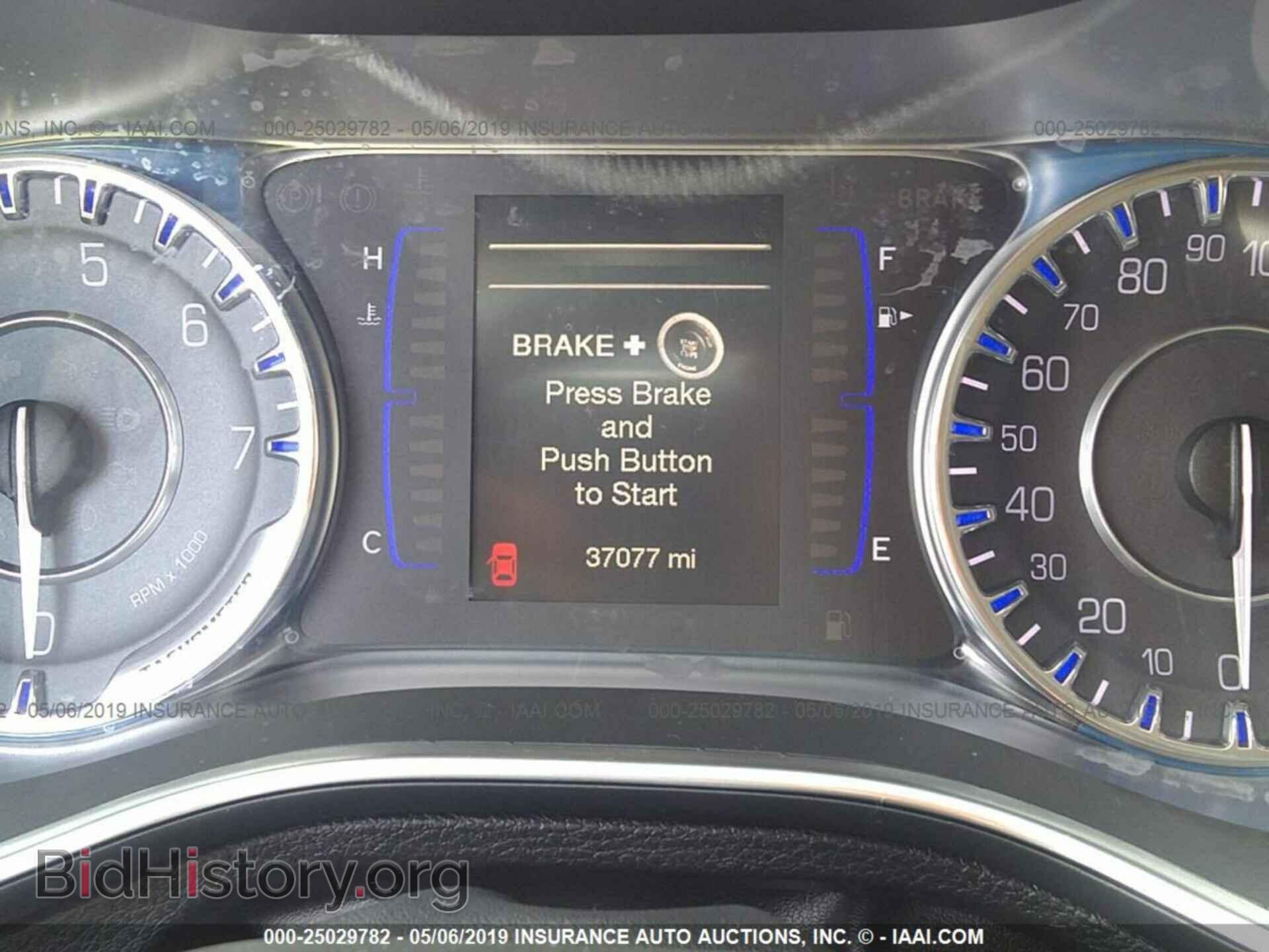 2016 CHRYSLER 200 - VIN: 1C3CCCAB5GN173830 - Фото 7