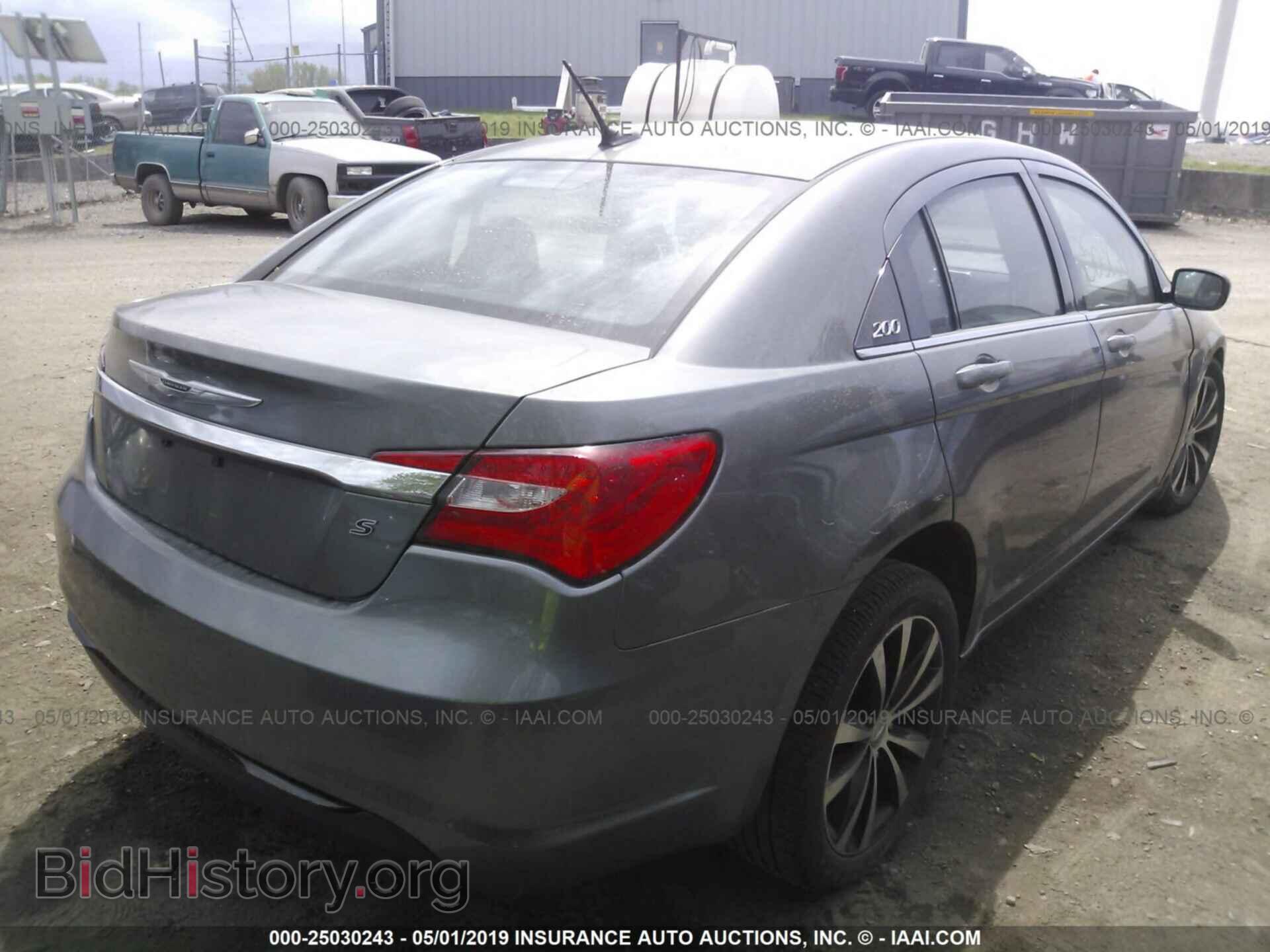 2013 CHRYSLER 200 - VIN: 1C3CCBBG5DN717985 - Photo 4
