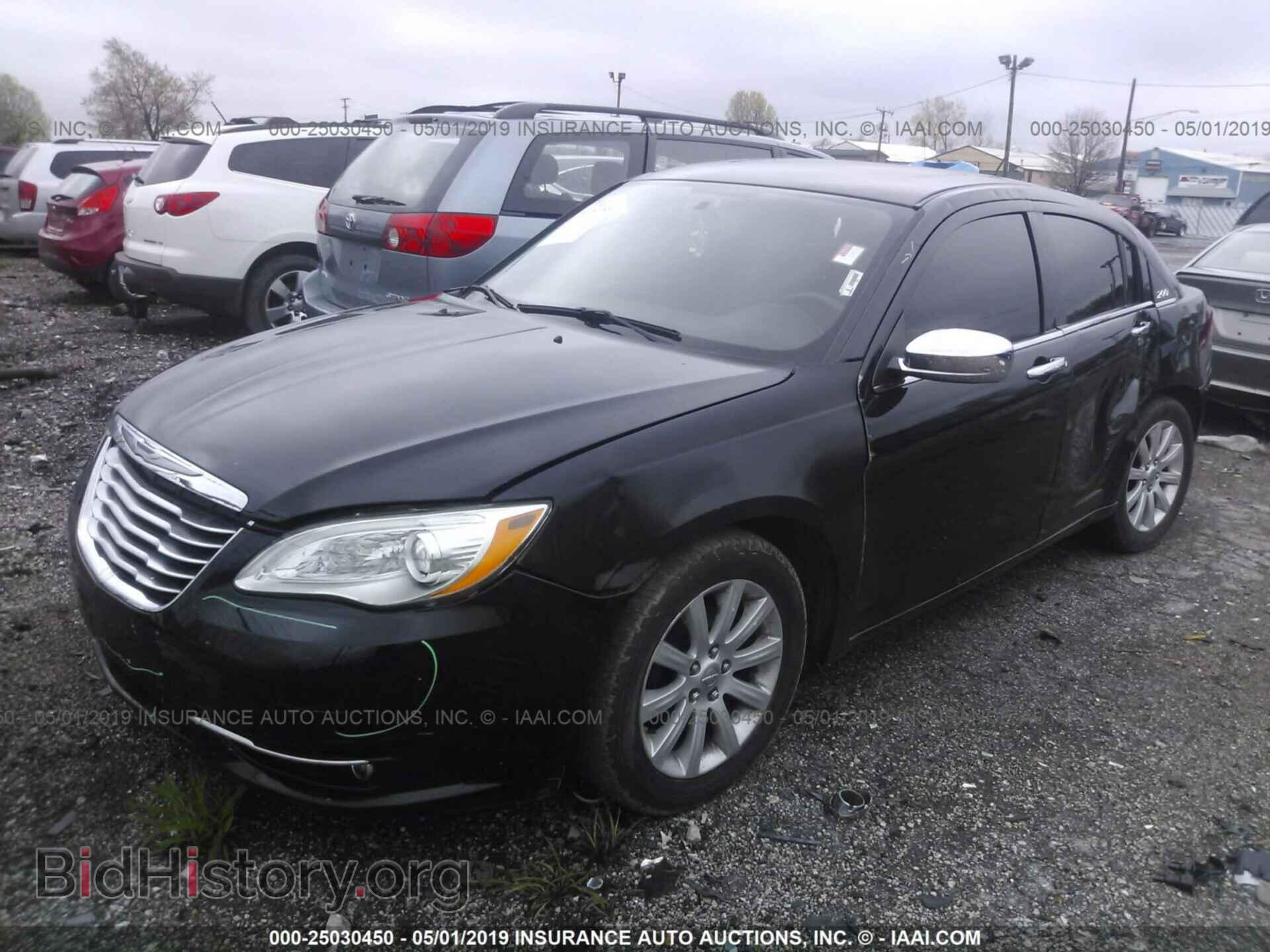 2013 CHRYSLER 200 - VIN: 1C3CCBCG1DN650168 - Photo 2