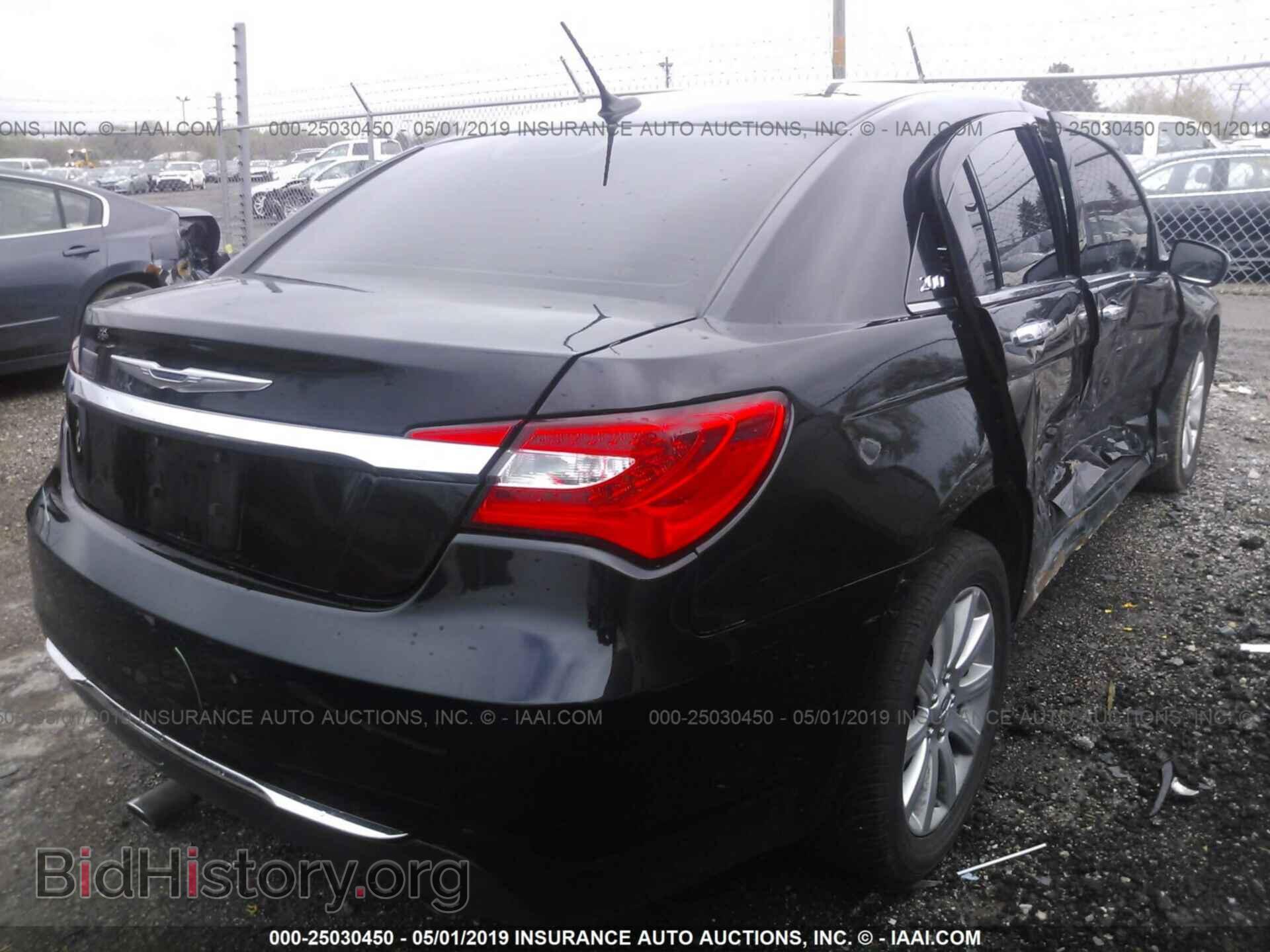 2013 CHRYSLER 200 - VIN: 1C3CCBCG1DN650168 - Photo 4