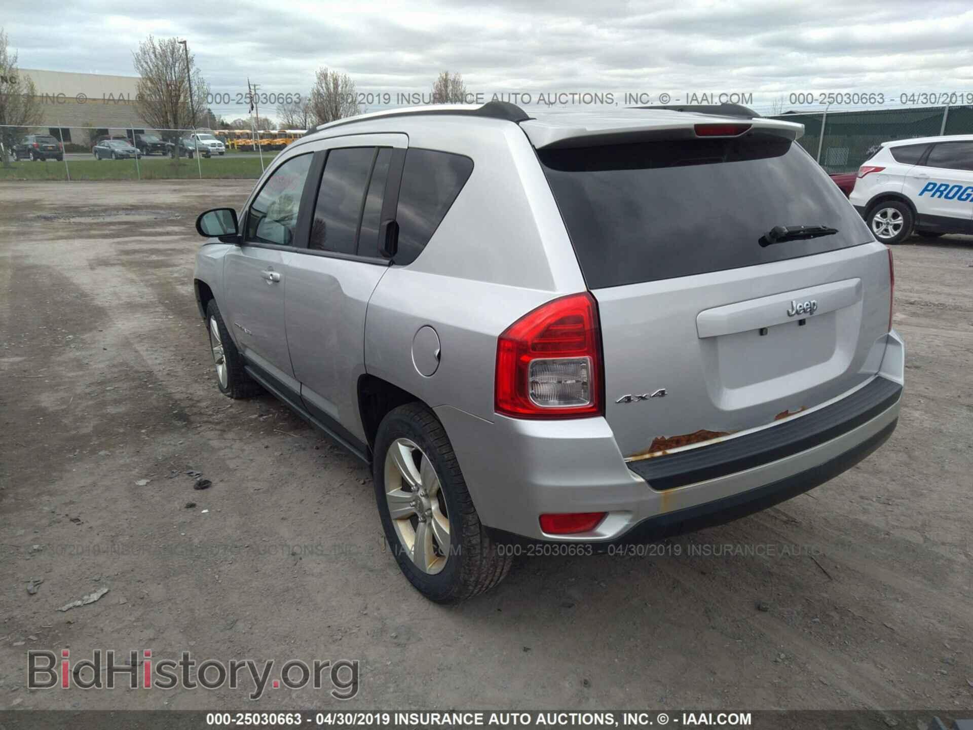 2011 JEEP COMPASS - VIN: 1J4NF1FB8BD302788 - Фото 3