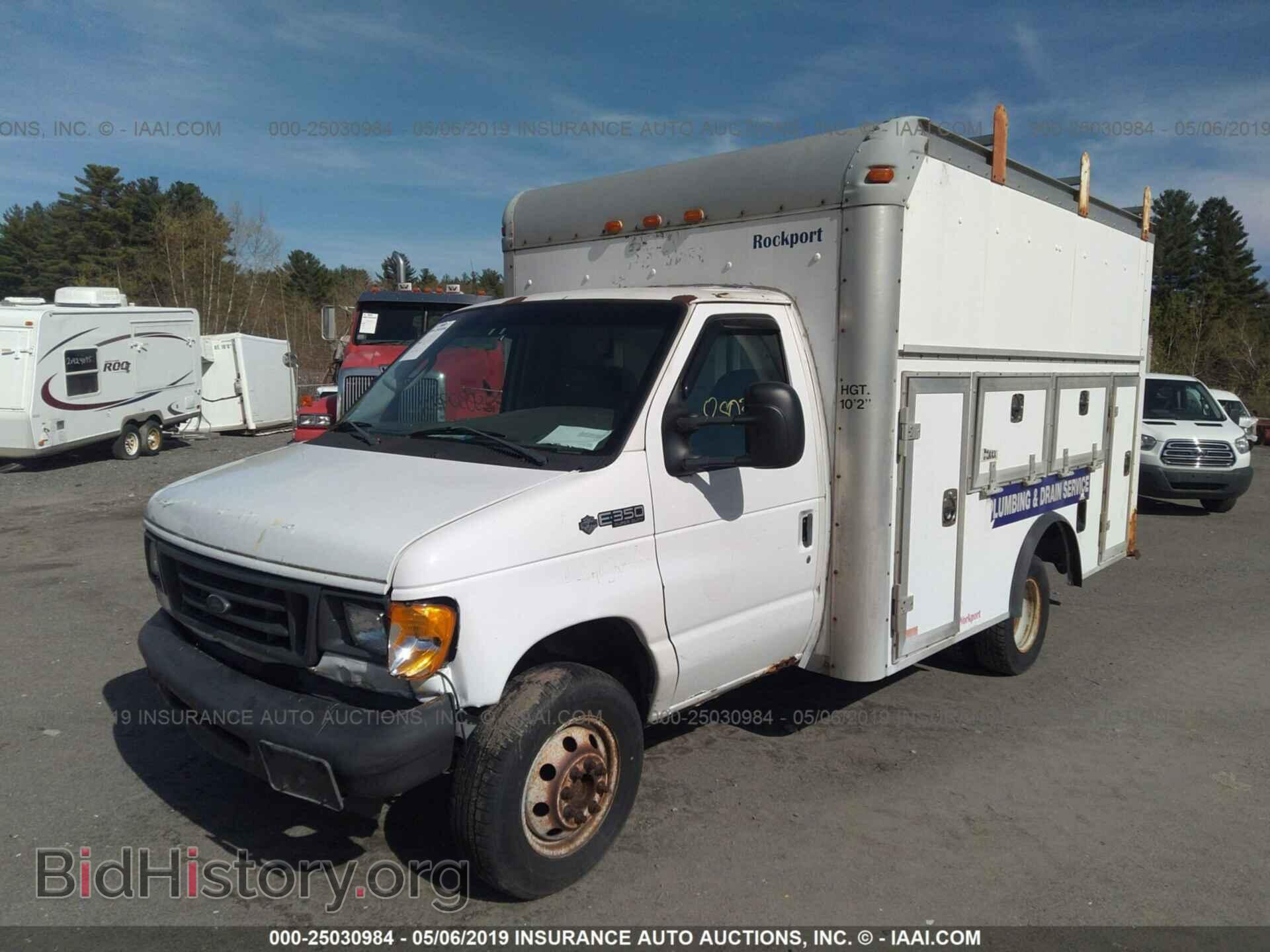 2004 FORD ECONOLINE - VIN: 1FDWE35L64HA12947 - Фото 2