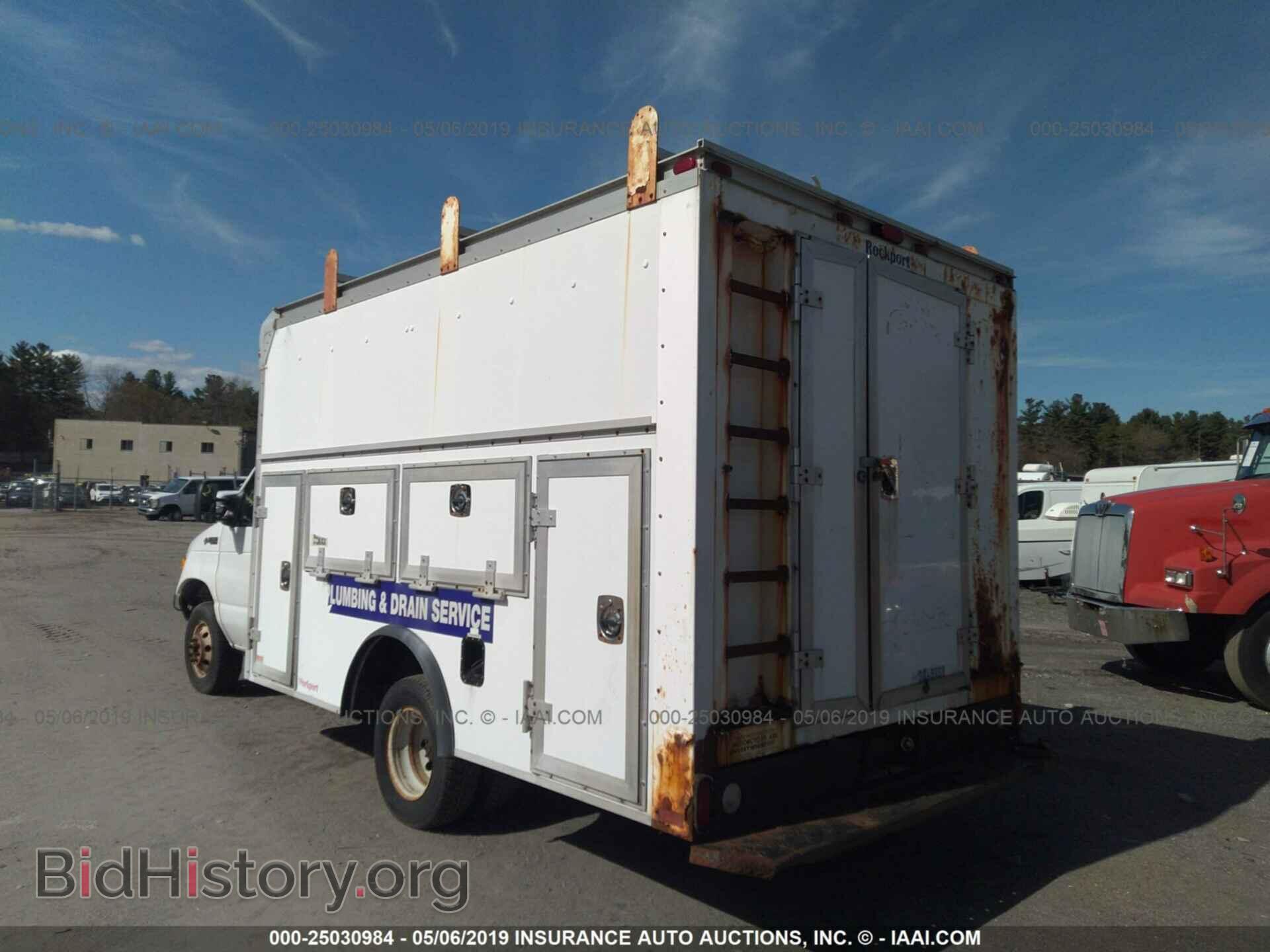 2004 FORD ECONOLINE - VIN: 1FDWE35L64HA12947 - Фото 3