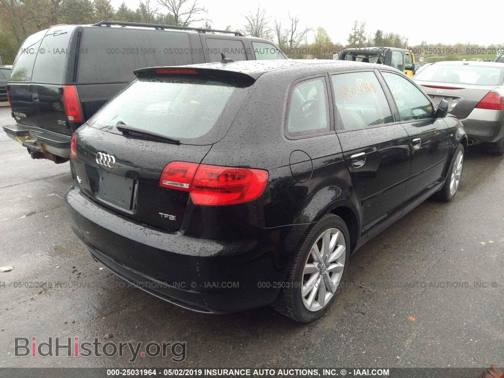 2011 AUDI A3 - VIN: WAUBFAFM1BA056370 - Фото 4