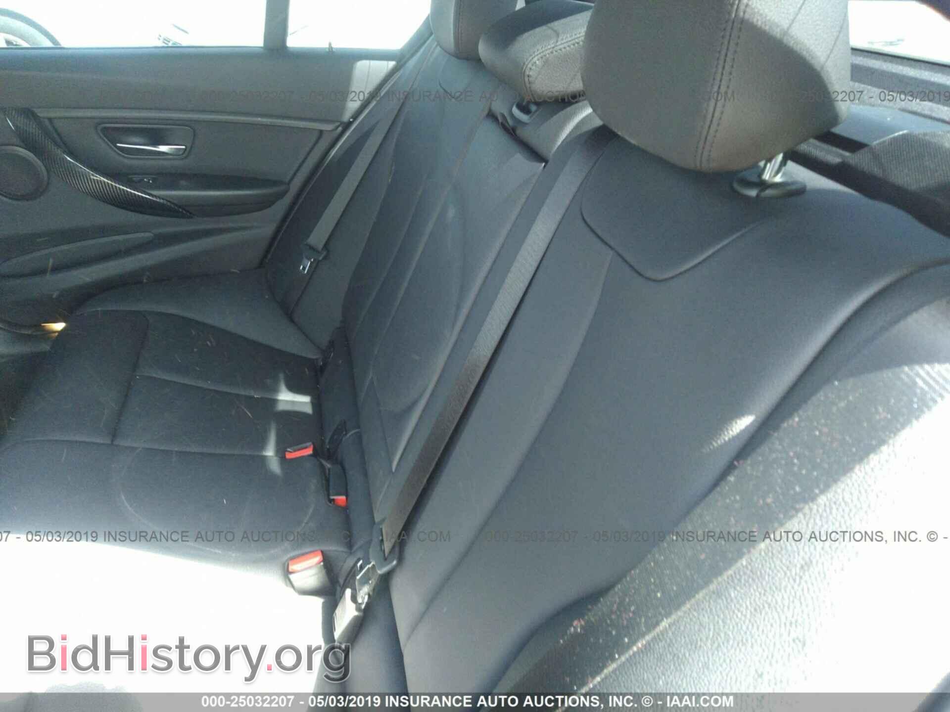 2017 BMW 320 - VIN: WBA8E5G32HNU43618 - Фото 8