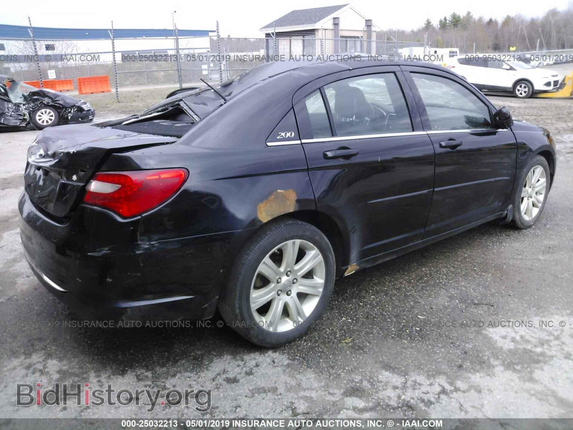 2013 CHRYSLER 200 - VIN: 1C3CCBBB7DN732203 - Photo 4