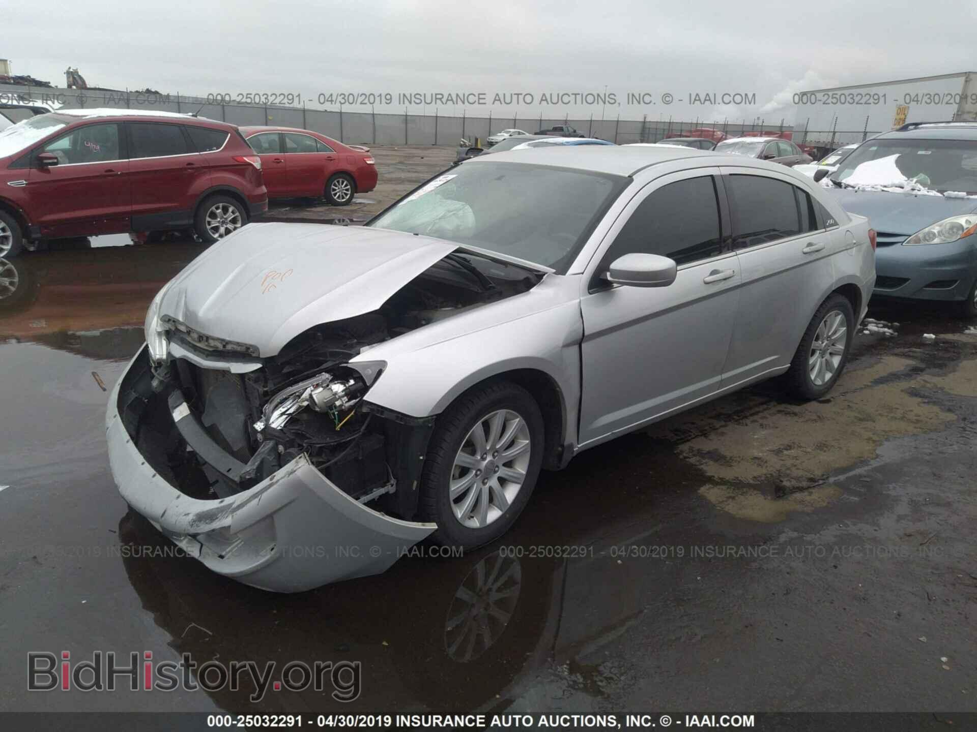 2012 CHRYSLER 200 - VIN: 1C3CCBBB2CN120120 - Фото 2