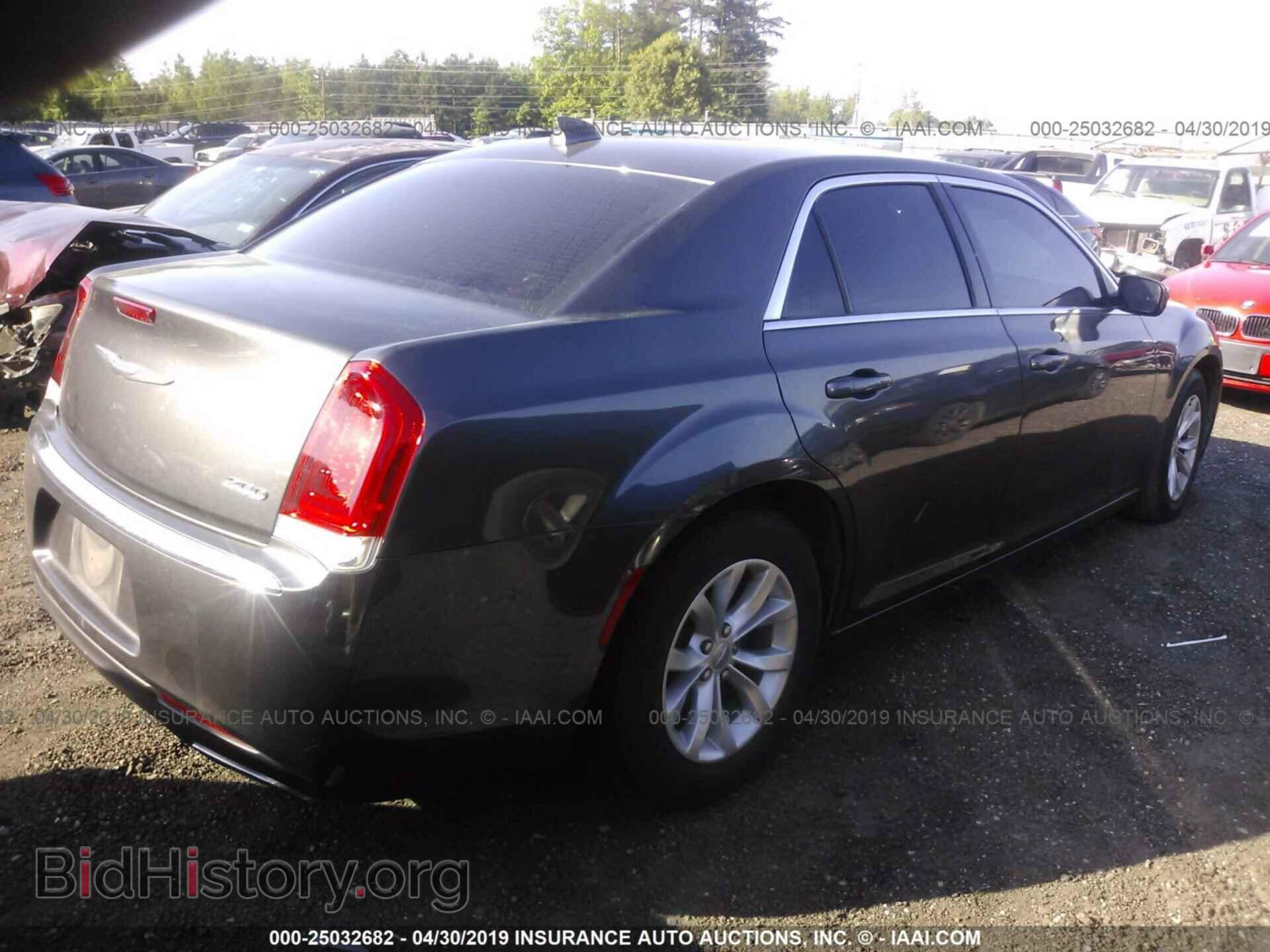 2015 CHRYSLER 300 - VIN: 2C3CCAAG3FH853927 - Фото 4