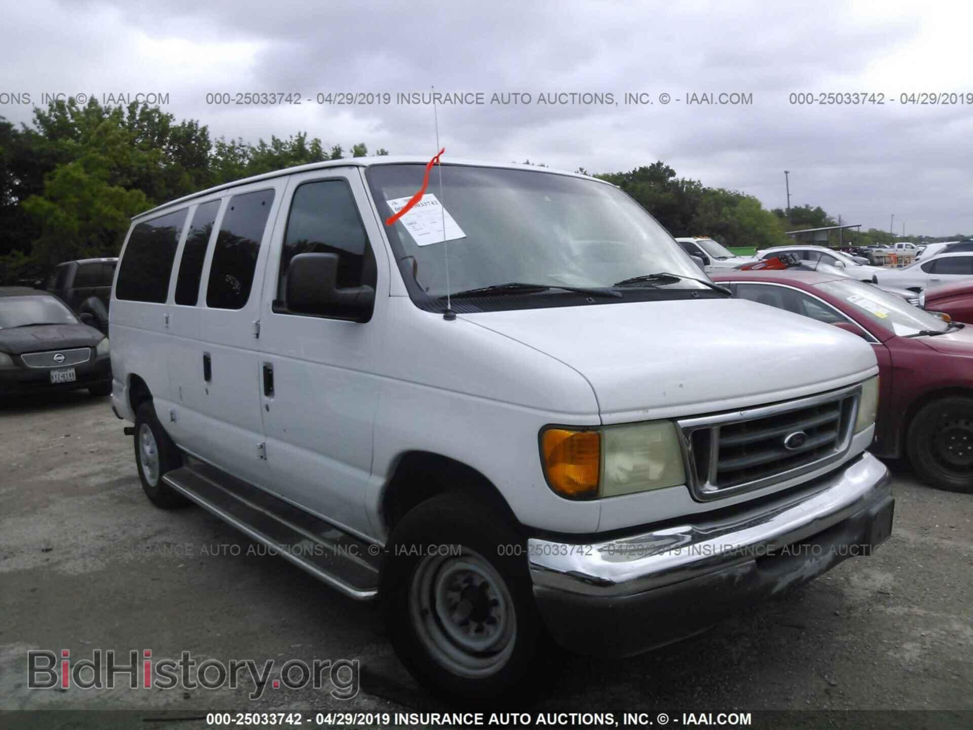 Photo 1FBNE31S13HB38729 - FORD ECONOLINE 2003