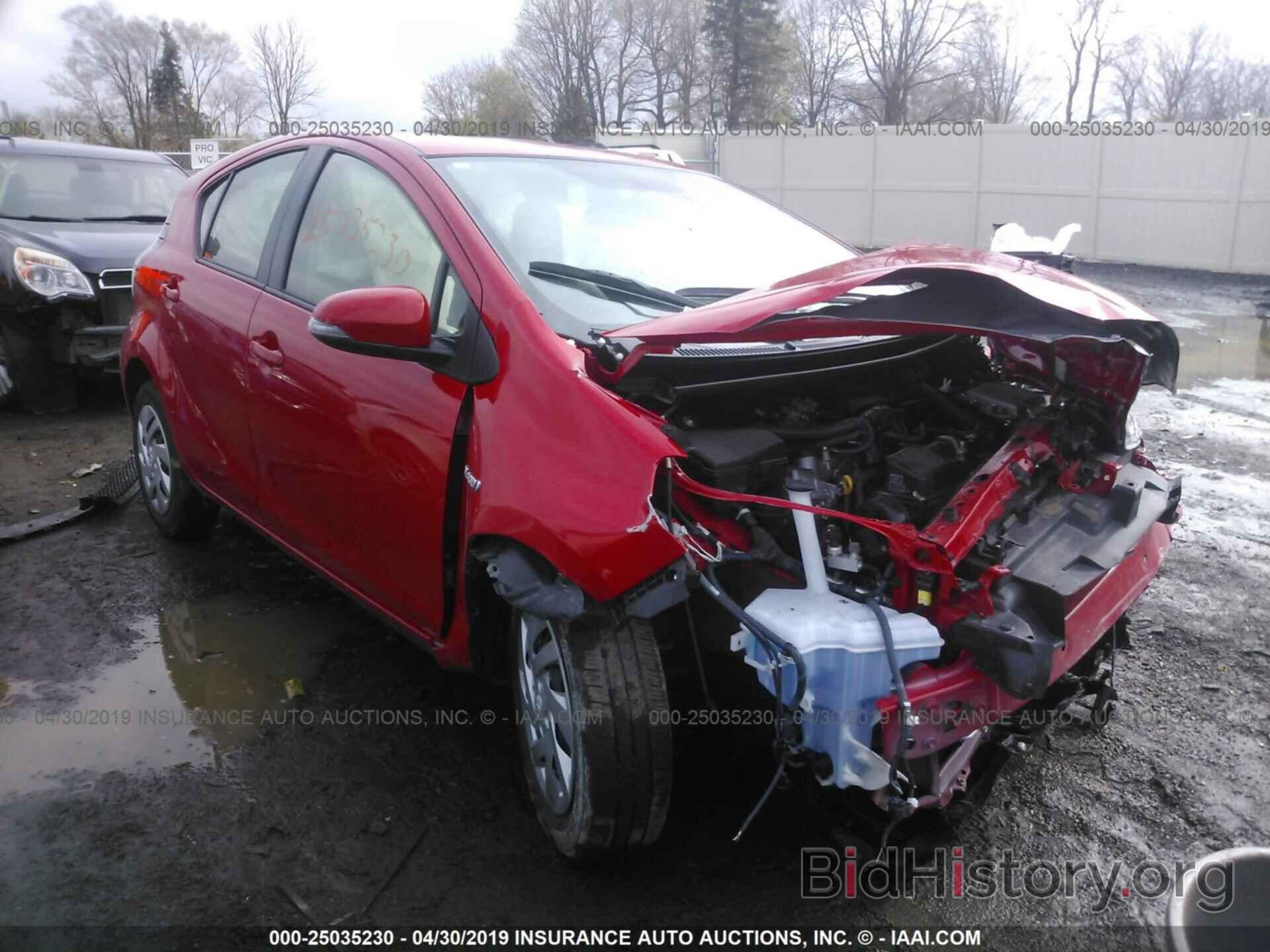 Photo JTDKDTB38F1106107 - TOYOTA PRIUS C 2015