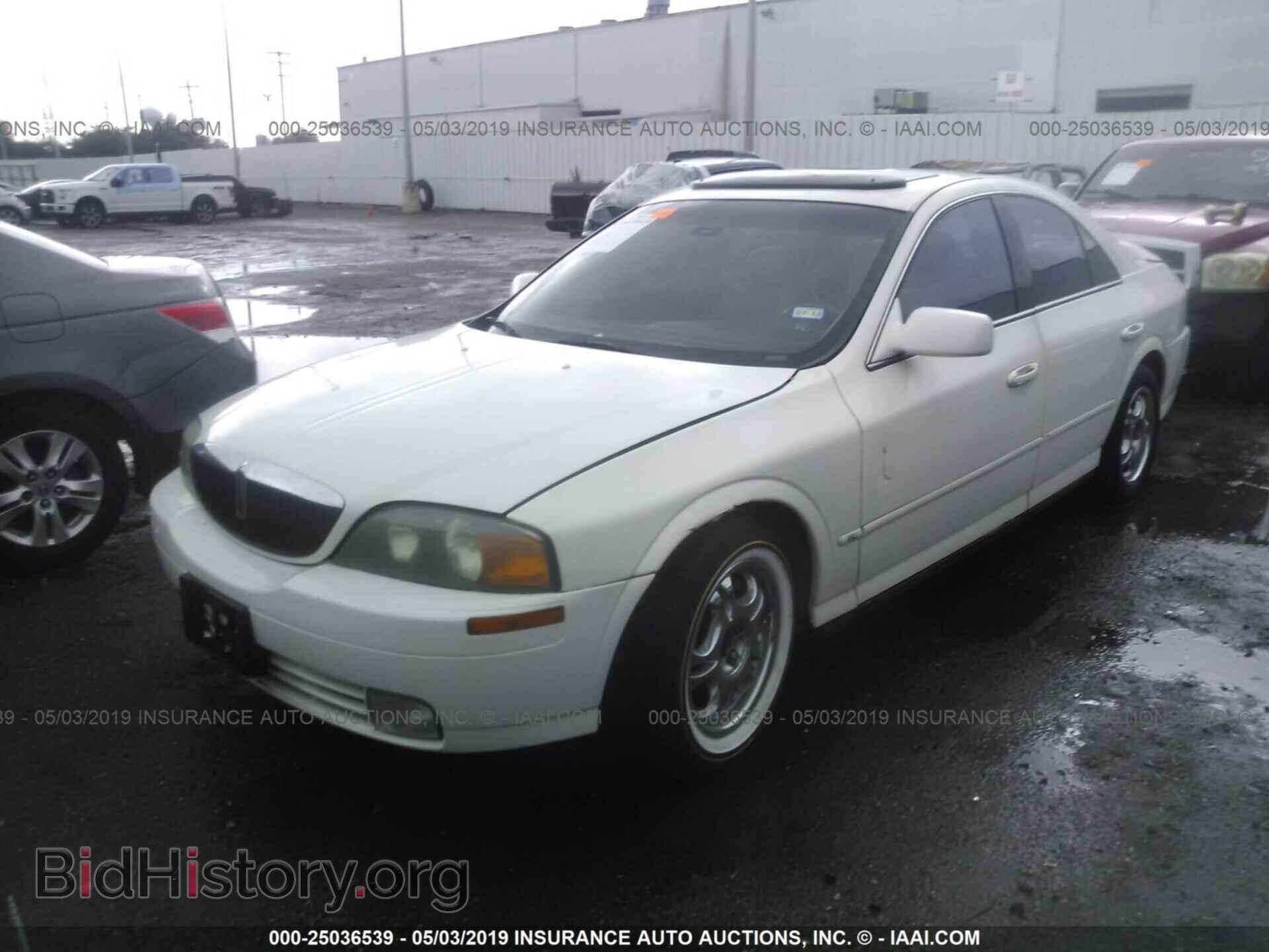 2000 LINCOLN LS - VIN: 1LNHM87A8YY897324 - Photo 2