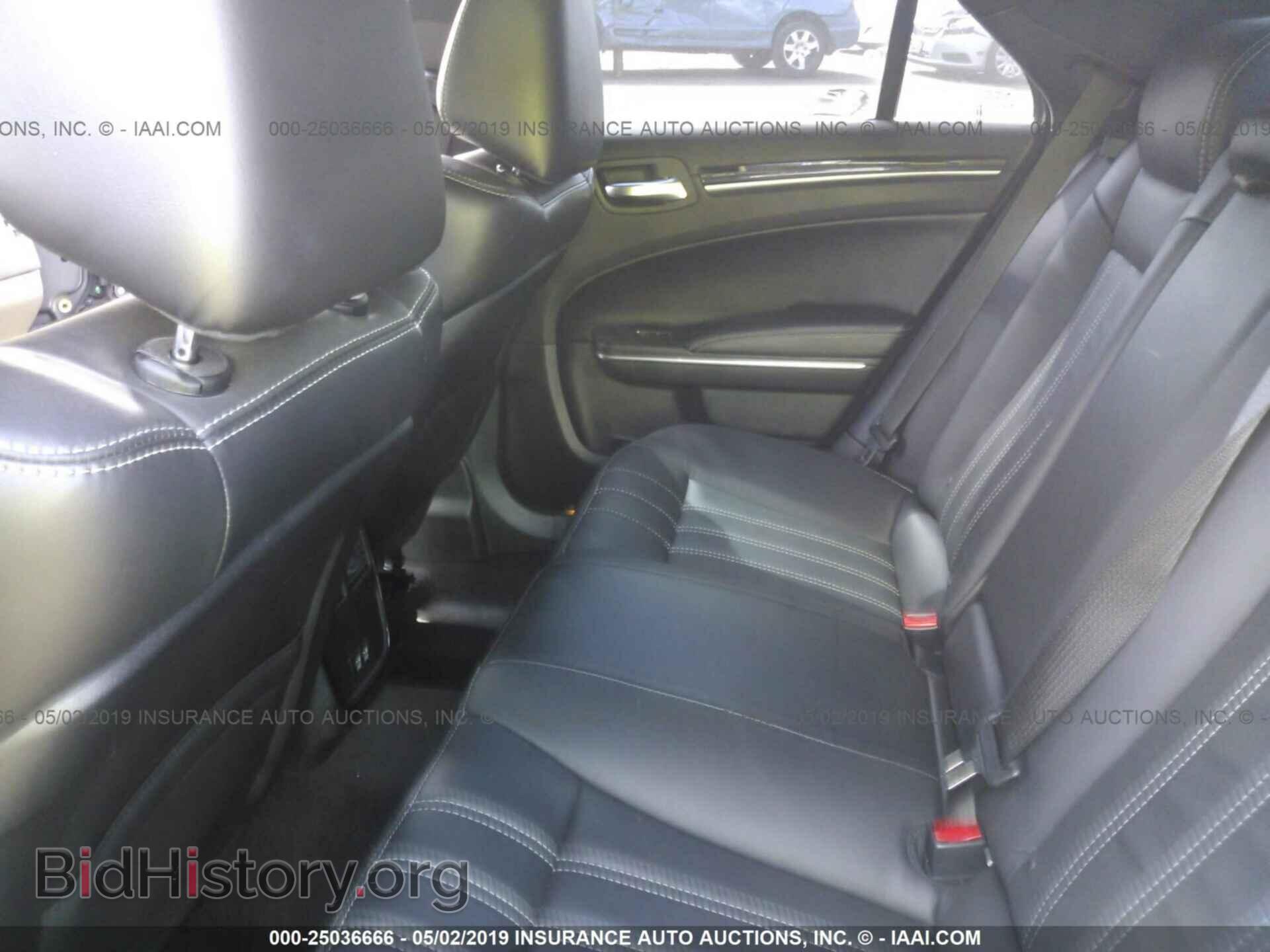 2018 CHRYSLER 300 - VIN: 2C3CCAGG8JH226561 - Photo 8