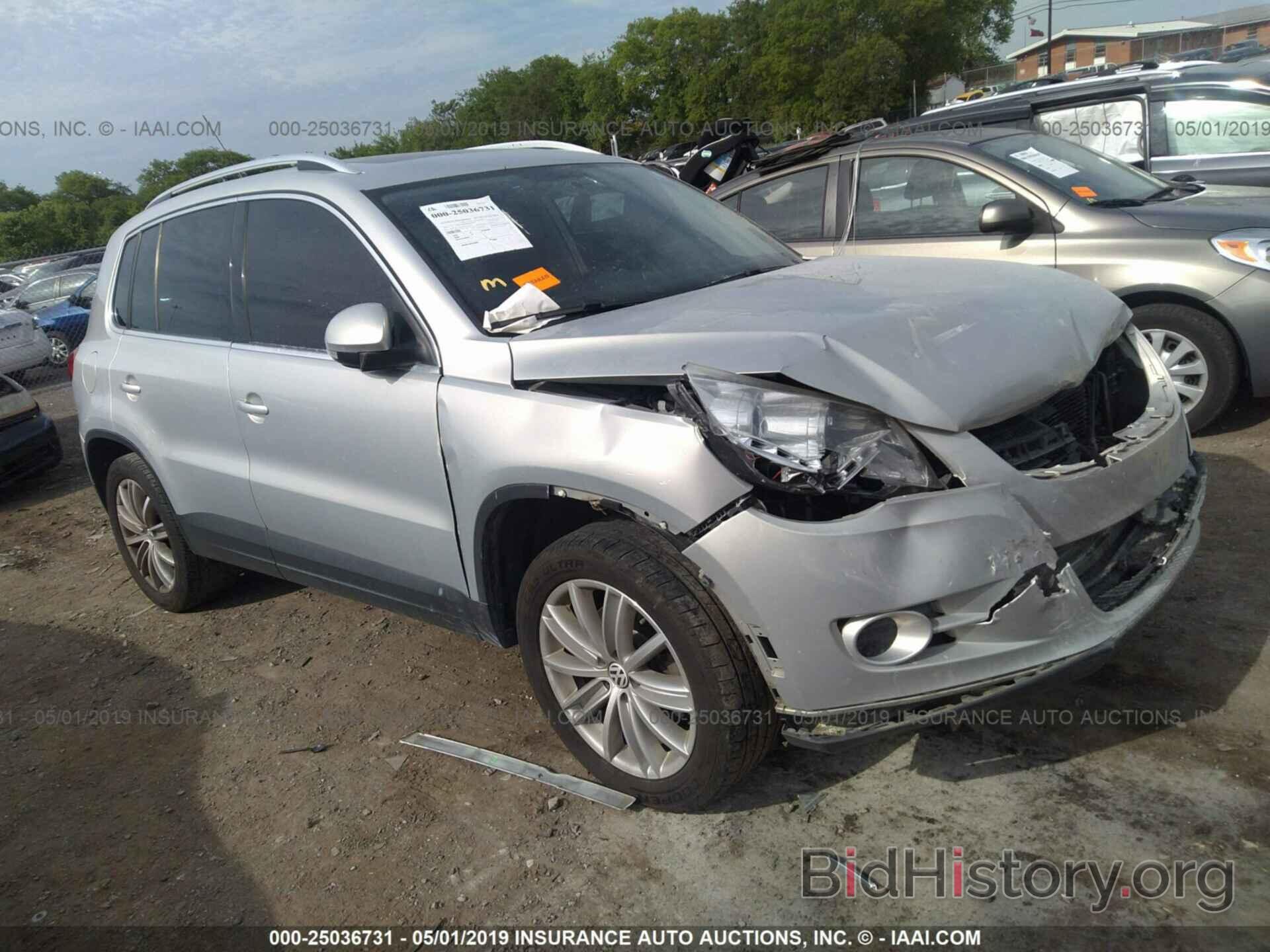 Photo WVGBV7AX3BW512698 - VOLKSWAGEN TIGUAN 2011