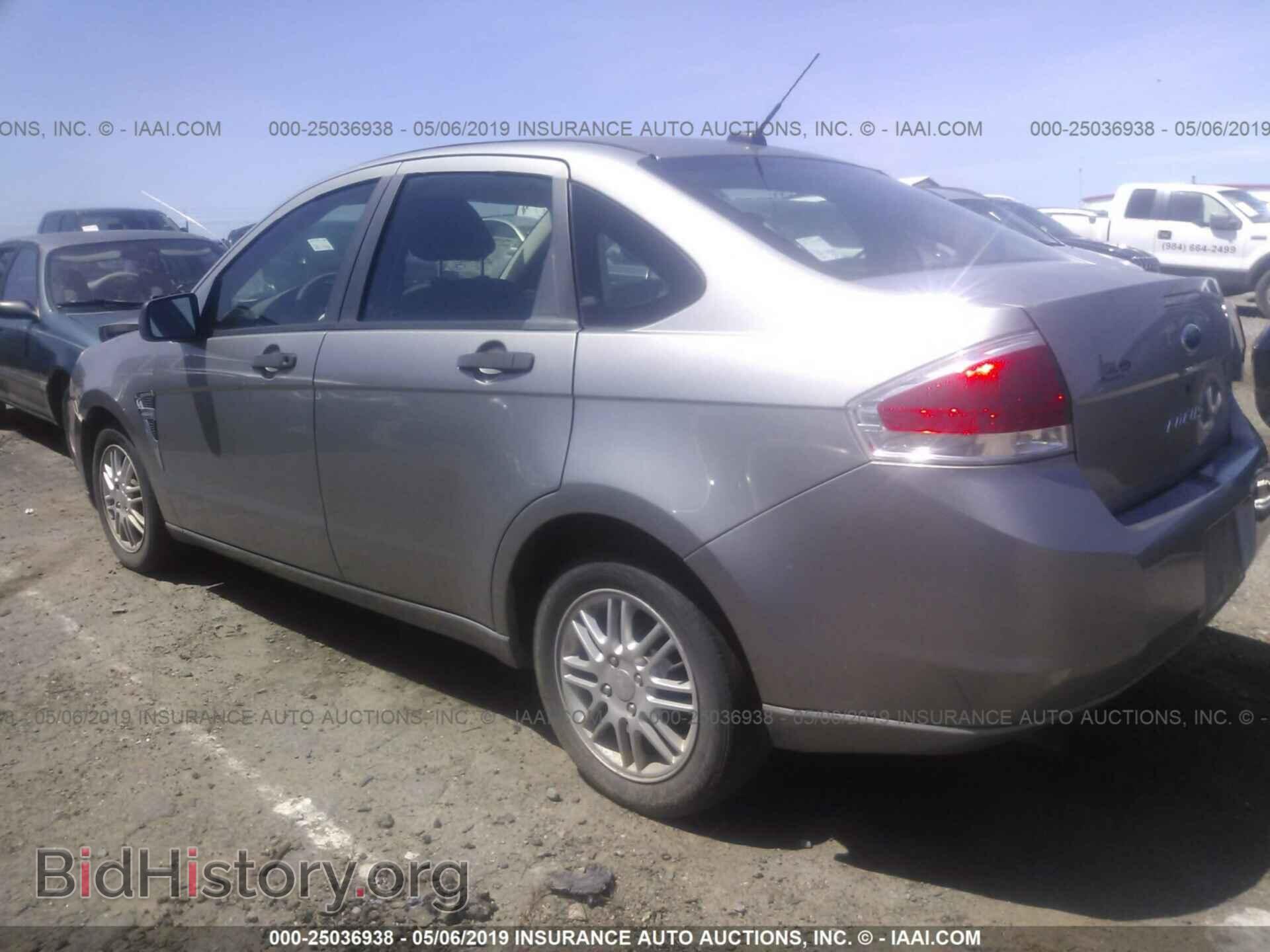 2008 FORD FOCUS - VIN: 1FAHP35N28W243702 - Фото 3