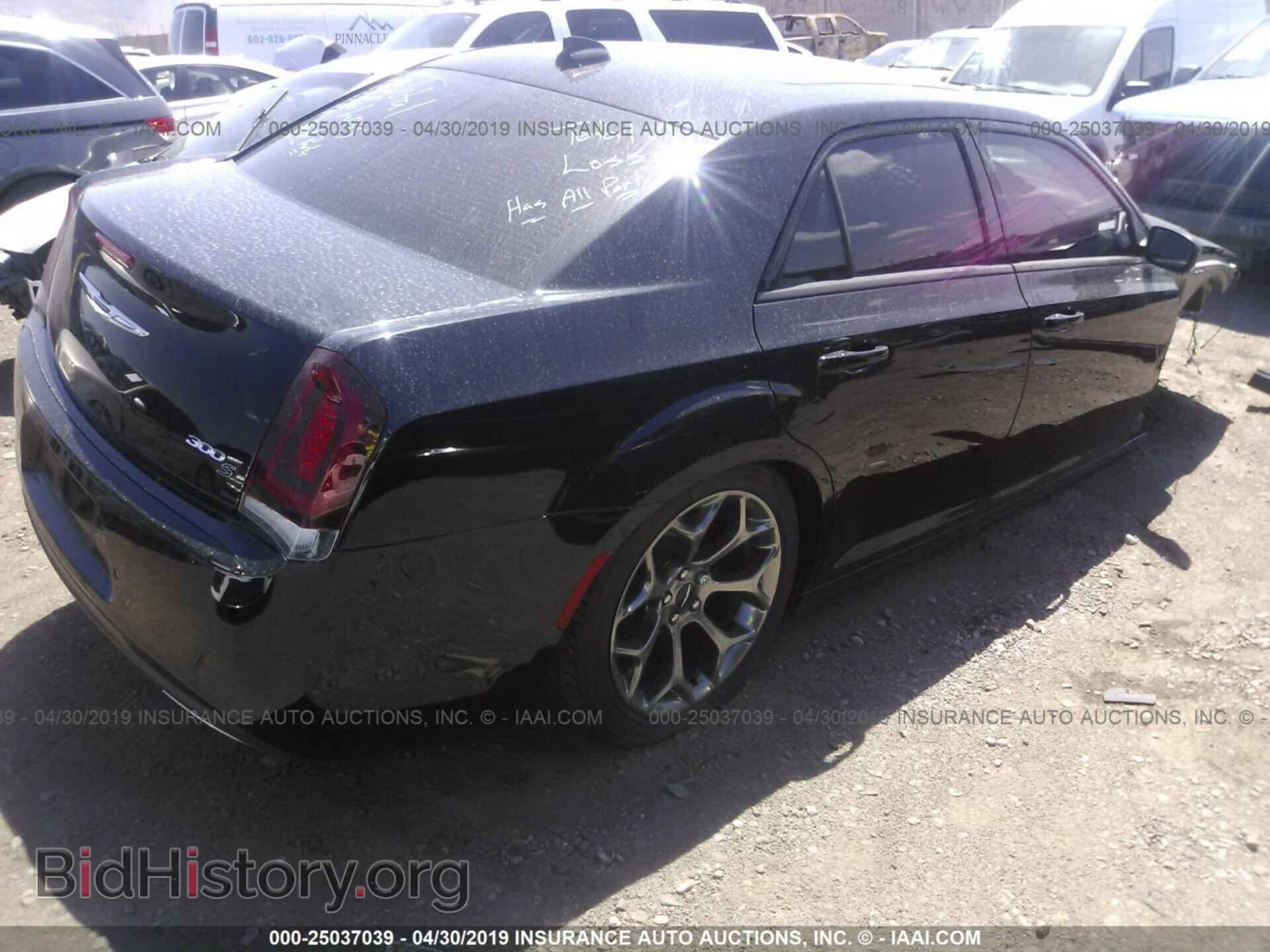 2018 CHRYSLER 300 - VIN: 2C3CCABG1JH142959 - Фото 4