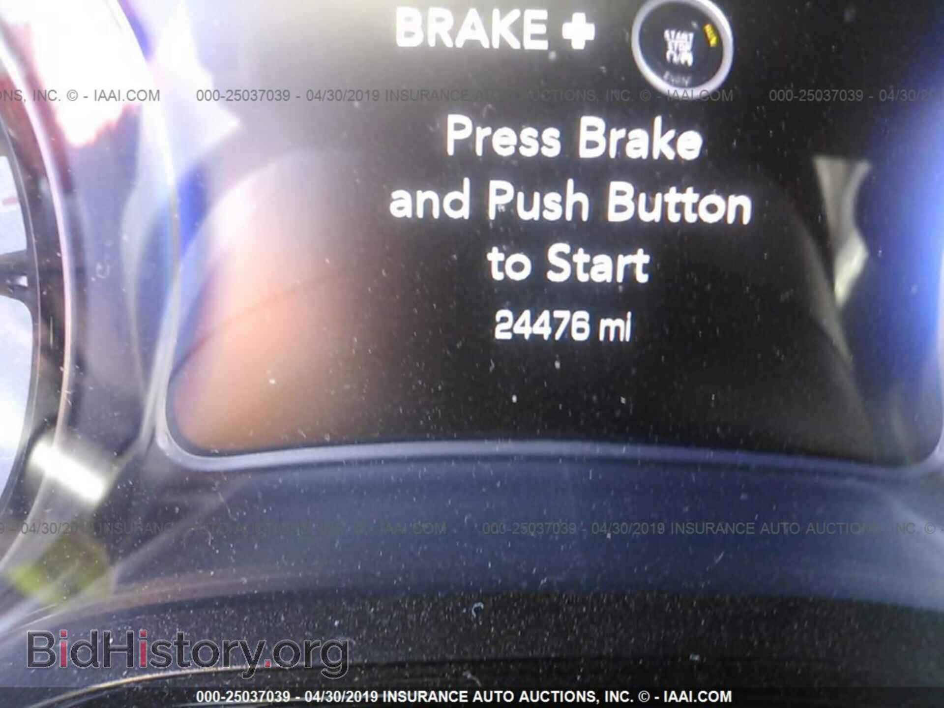 2018 CHRYSLER 300 - VIN: 2C3CCABG1JH142959 - Фото 7