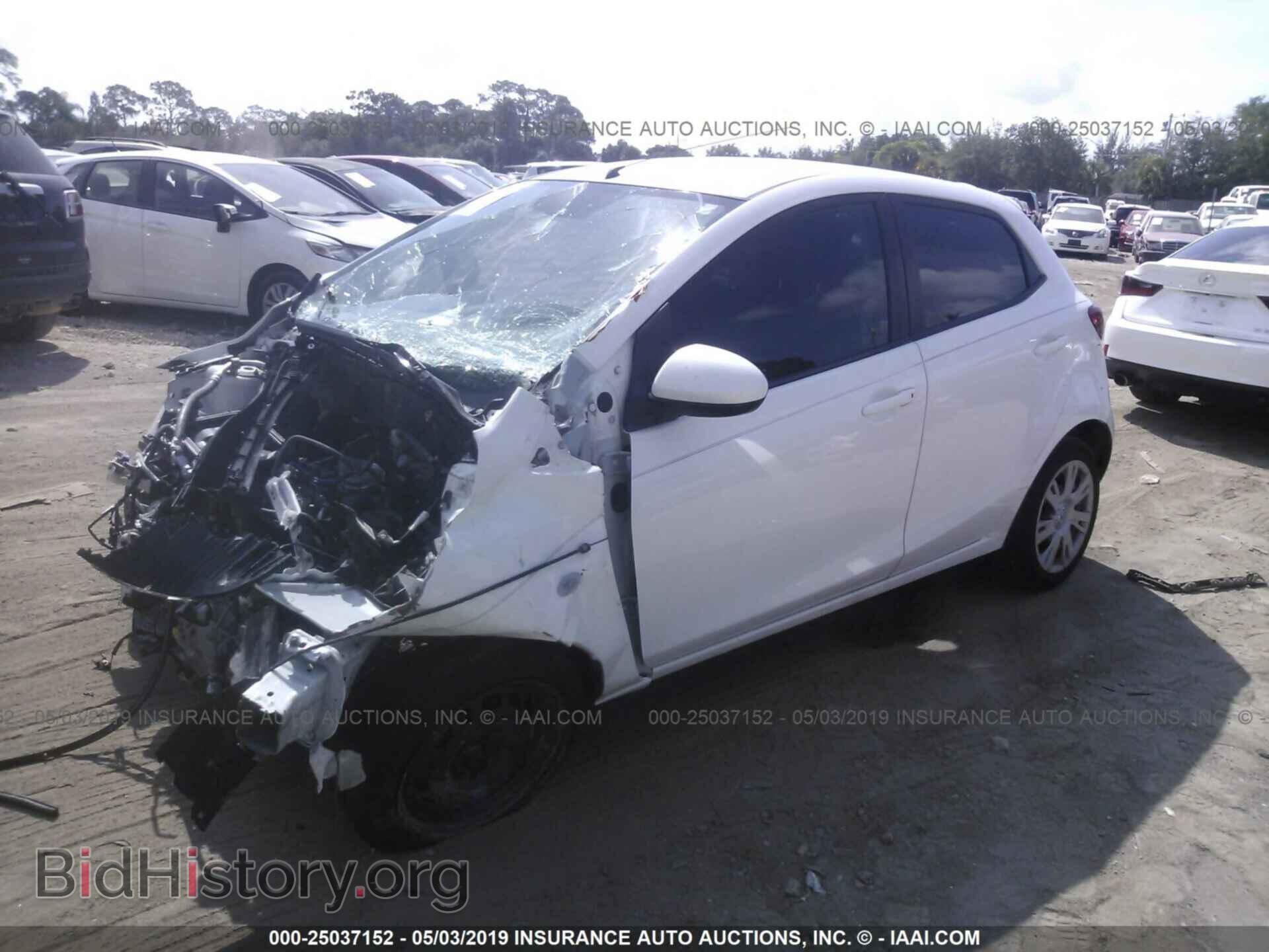 2013 MAZDA MAZDA2 - VIN: JM1DE1KY7D0165898 - Фото 2