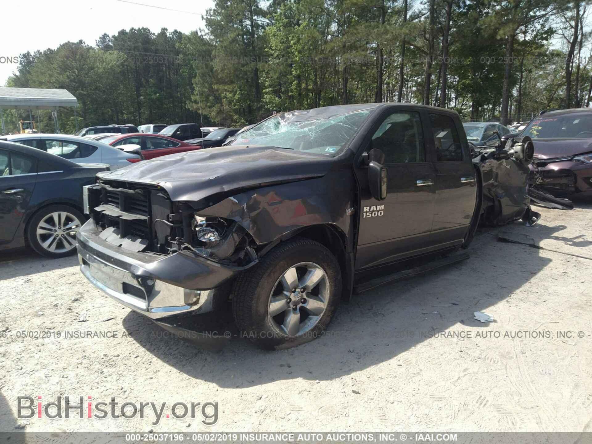 2017 RAM 1500 - VIN: 1C6RR7GT3HS642077 - Фото 2