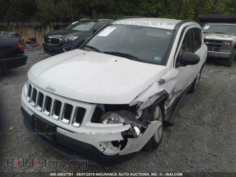 2011 Jeep COMPASS (VIN 1J4NF1FB2BD278679) — photo 6 of 10