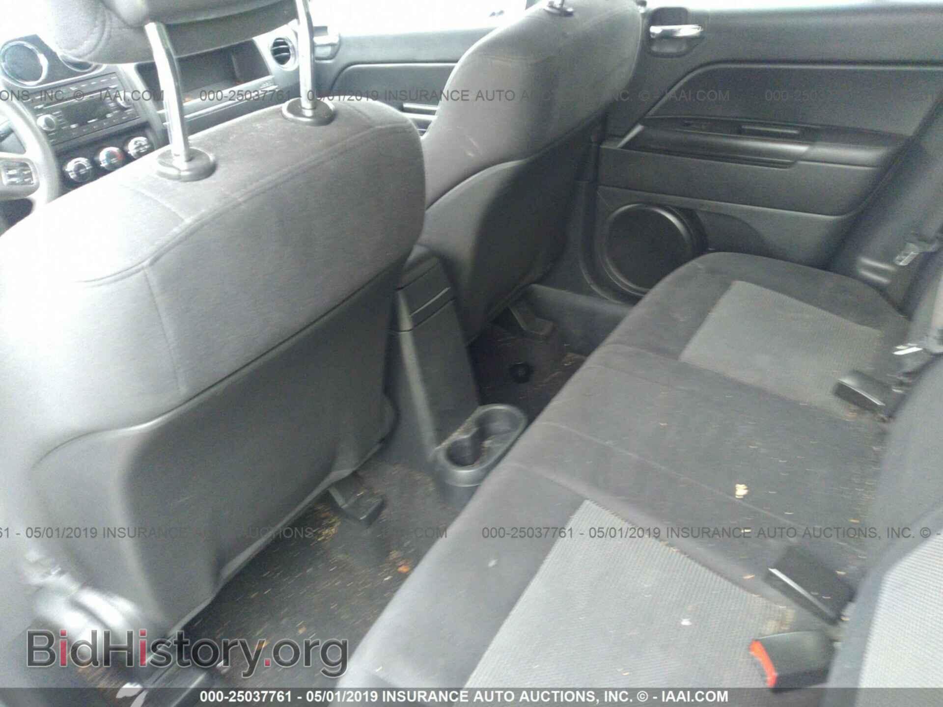 2011 JEEP COMPASS - VIN: 1J4NF1FB2BD278679 - Фото 8