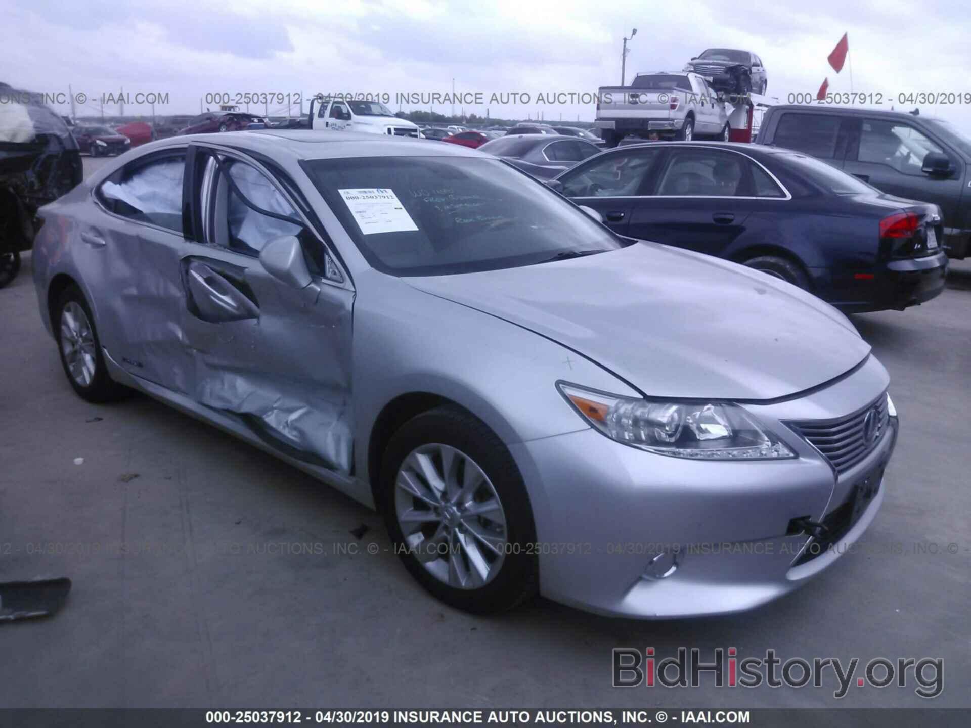 Photo JTHBW1GG6D2037238 - LEXUS ES 2013