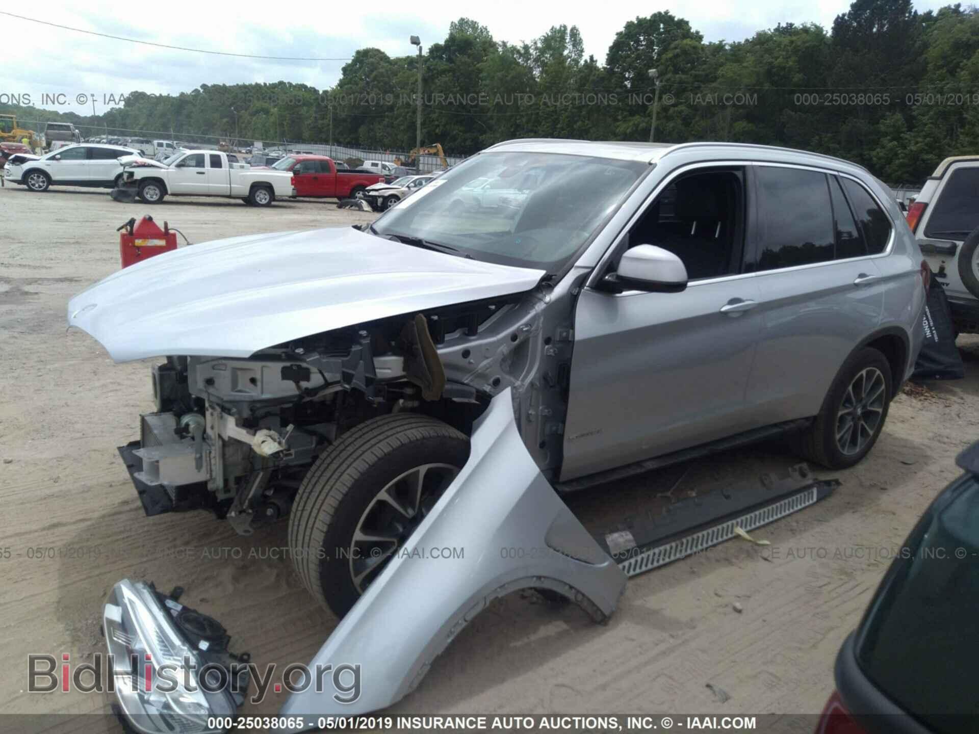 2017 BMW X5 - VIN: 5UXKR2C38H0X04702 - Фото 2