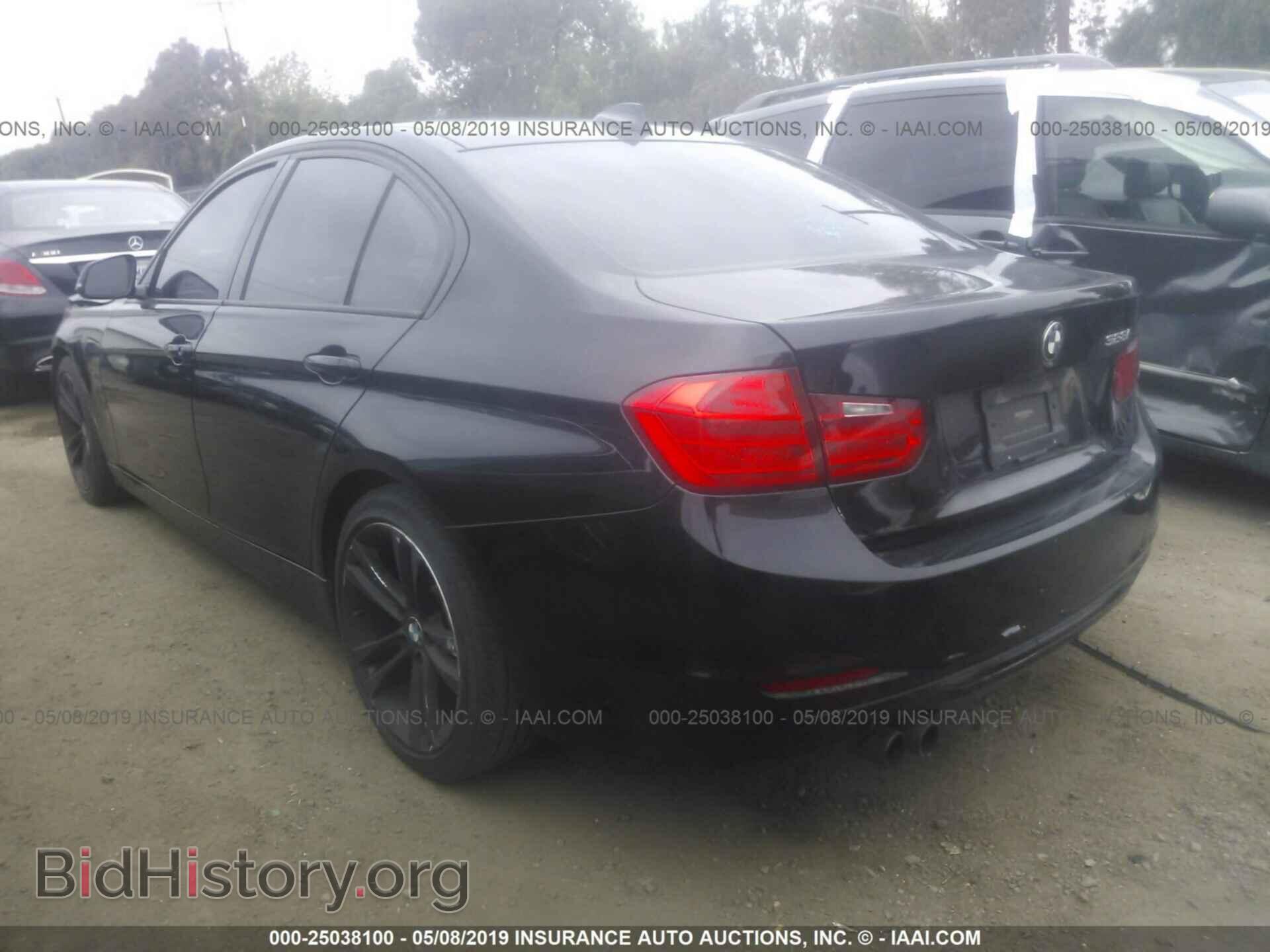 2012 BMW 328 - VIN: WBA3C1C5XCF433213 - Фото 3