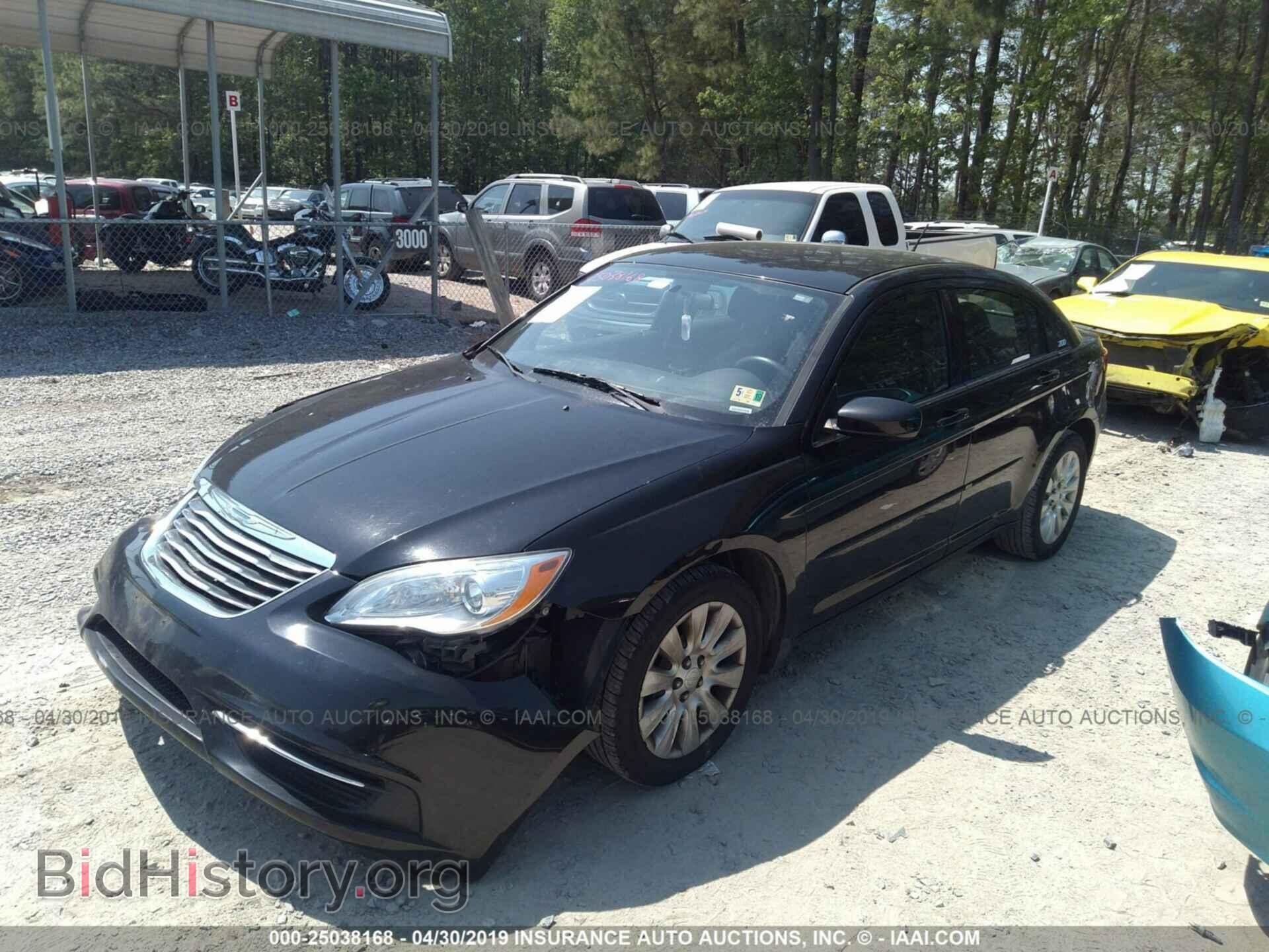 2012 CHRYSLER 200 - VIN: 1C3CCBAB4CN246688 - Фото 2