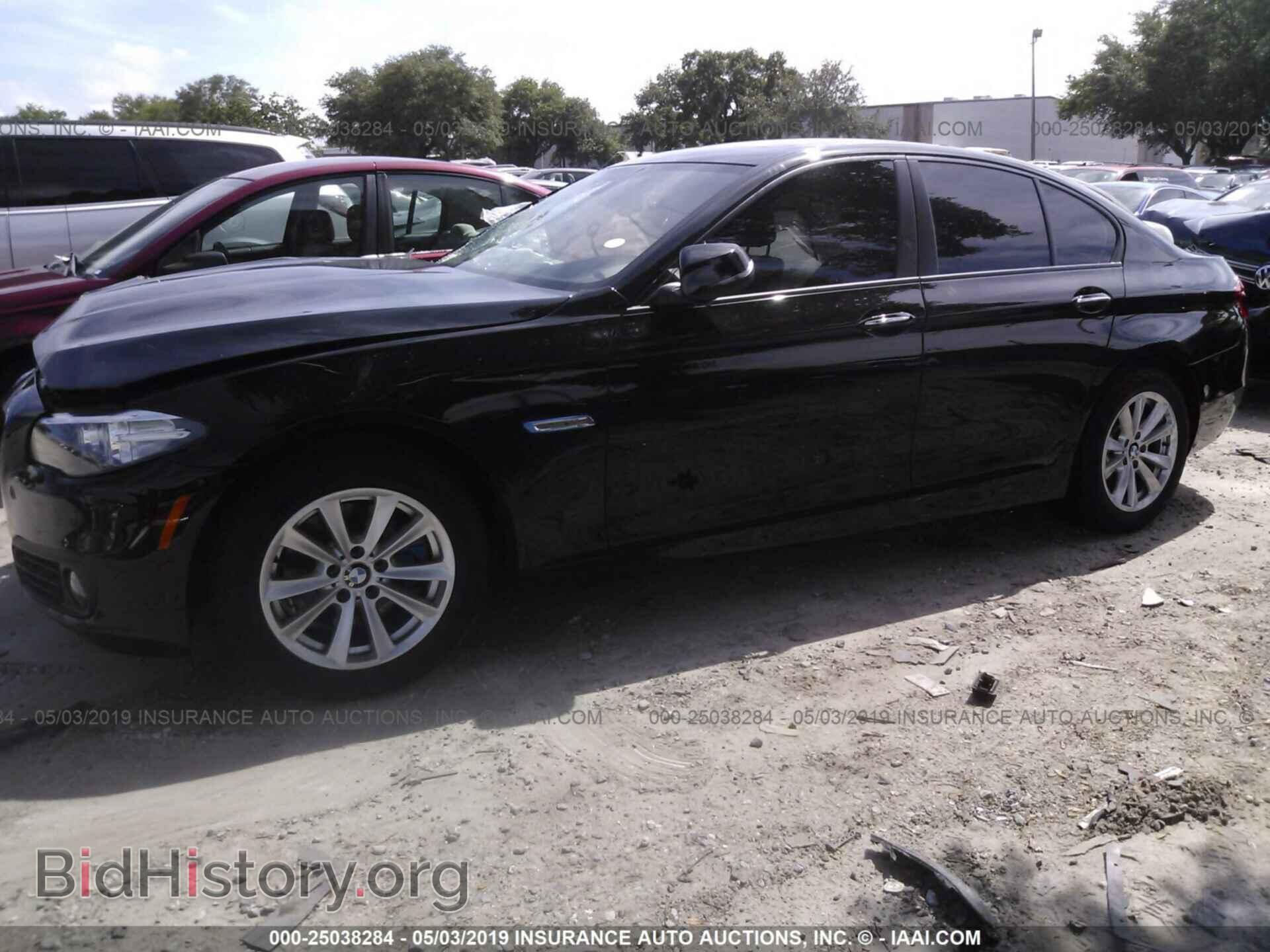 2016 BMW 528 - VIN: WBA5A5C59GD525663 - Photo 2