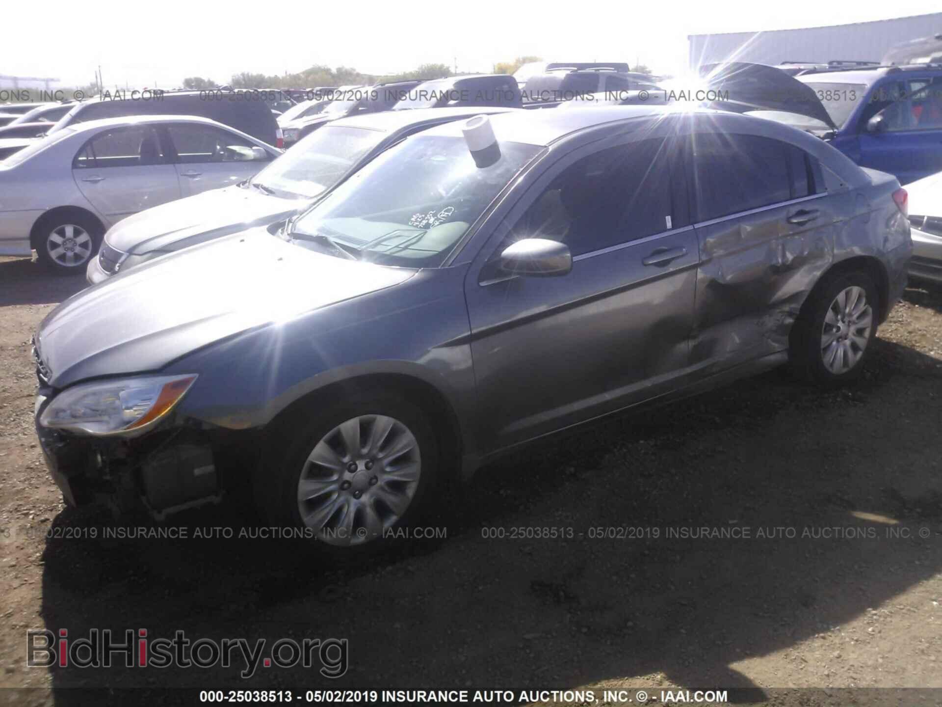 2013 CHRYSLER 200 - VIN: 1C3CCBAG3DN738352 - Photo 2