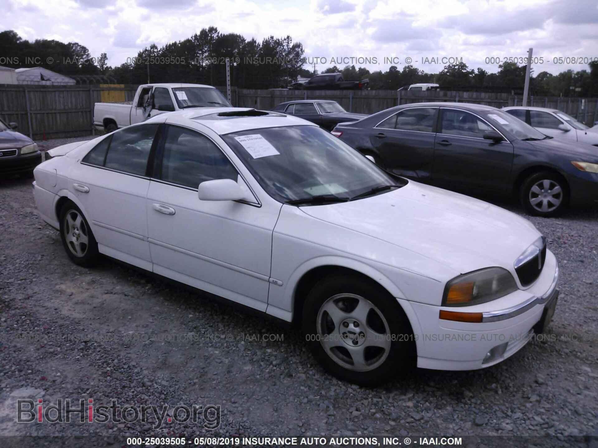 Фотография 1LNHM86S0YY600623 - LINCOLN LS 2000