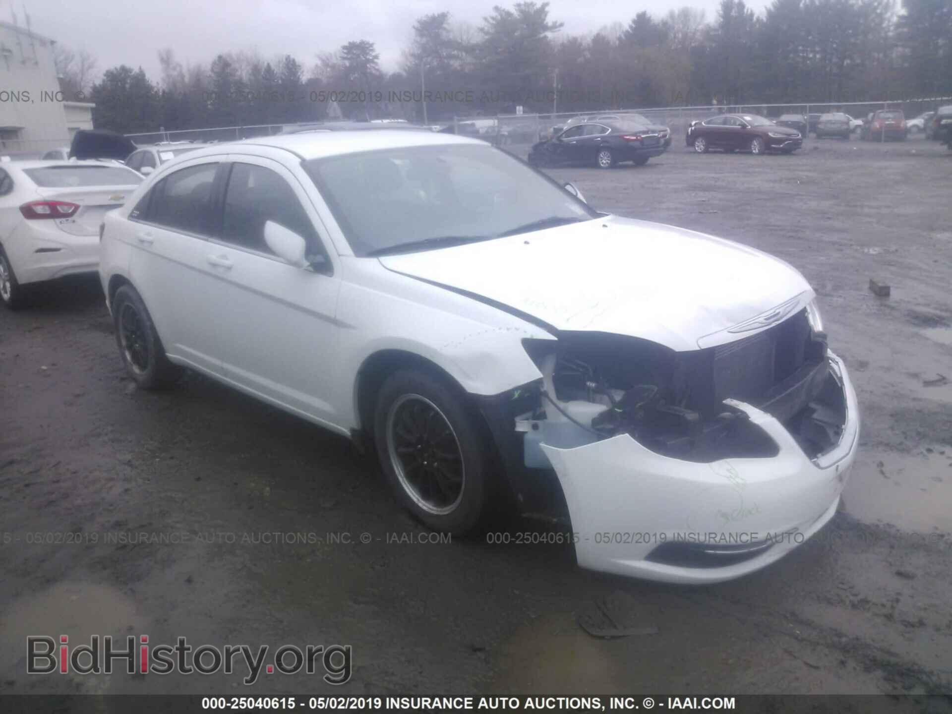 Фотография 1C3CCBAB4CN295700 - CHRYSLER 200 2012