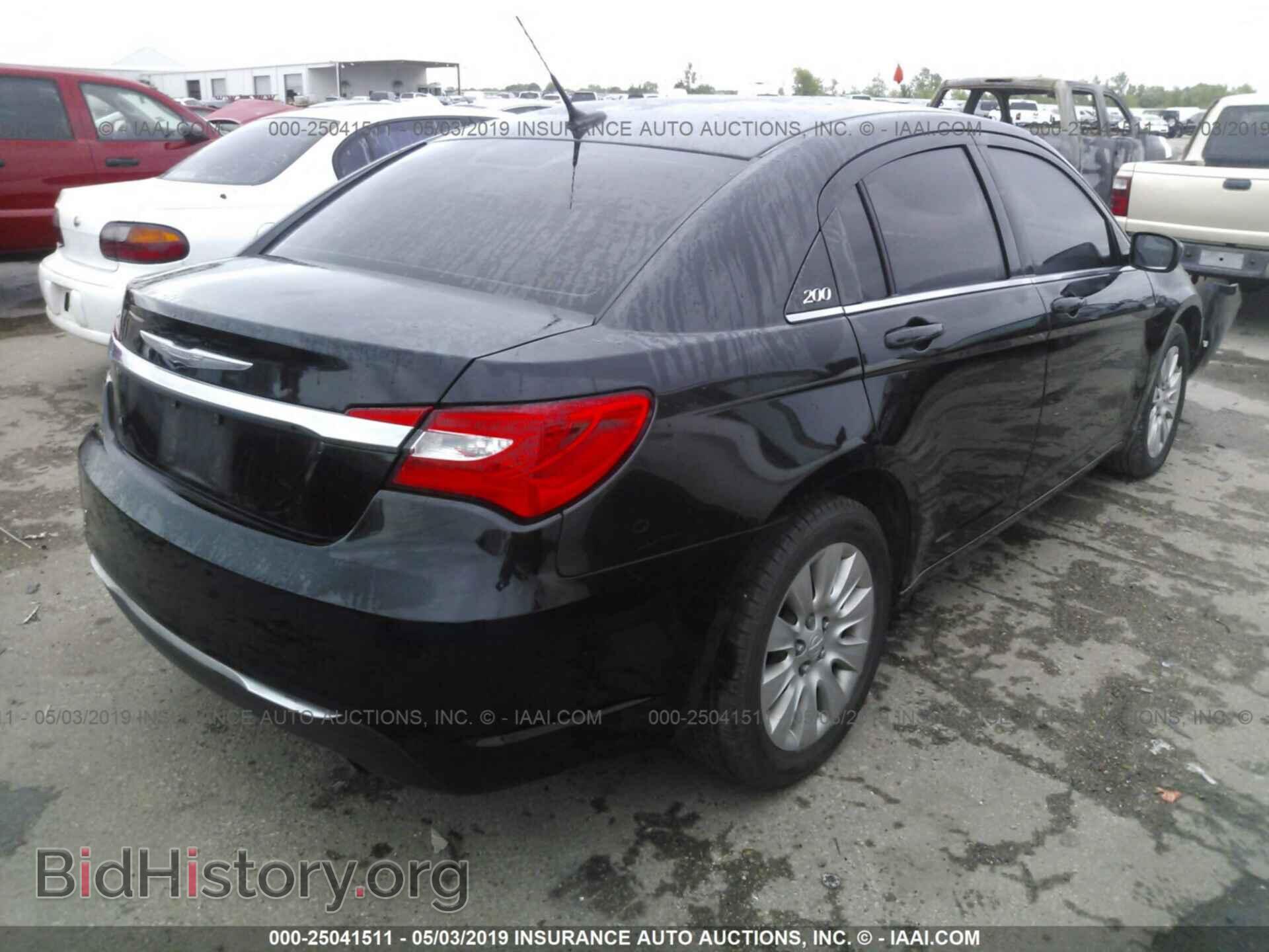 2011 CHRYSLER 200 - VIN: 1C3BC1FB3BN501070 - Фото 4