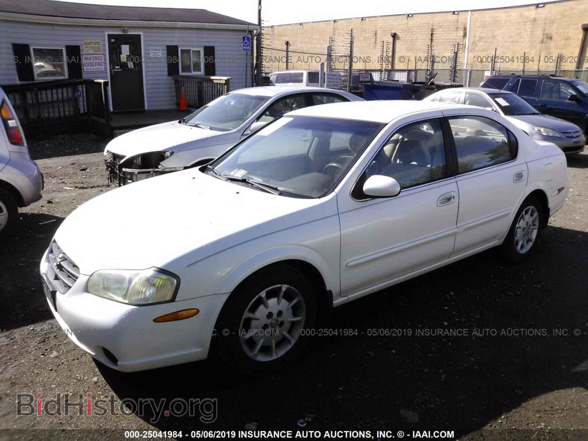 2000 NISSAN MAXIMA - VIN: JN1CA31D2YT731281 - Фото 2