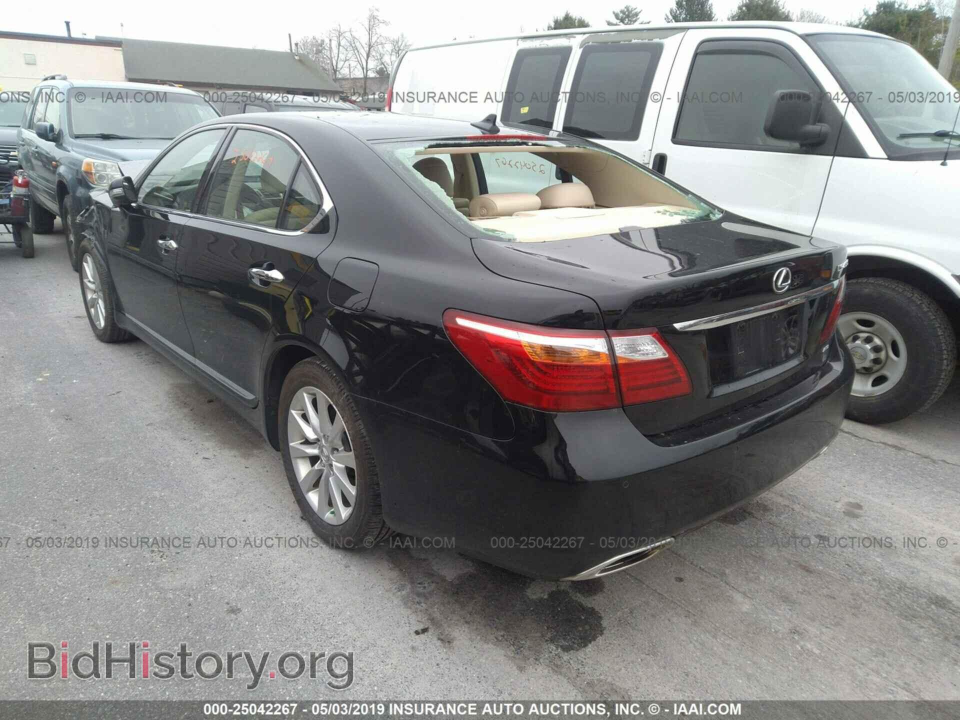 2011 LEXUS LS - VIN: JTHCL5EF6B5011295 - Photo 3