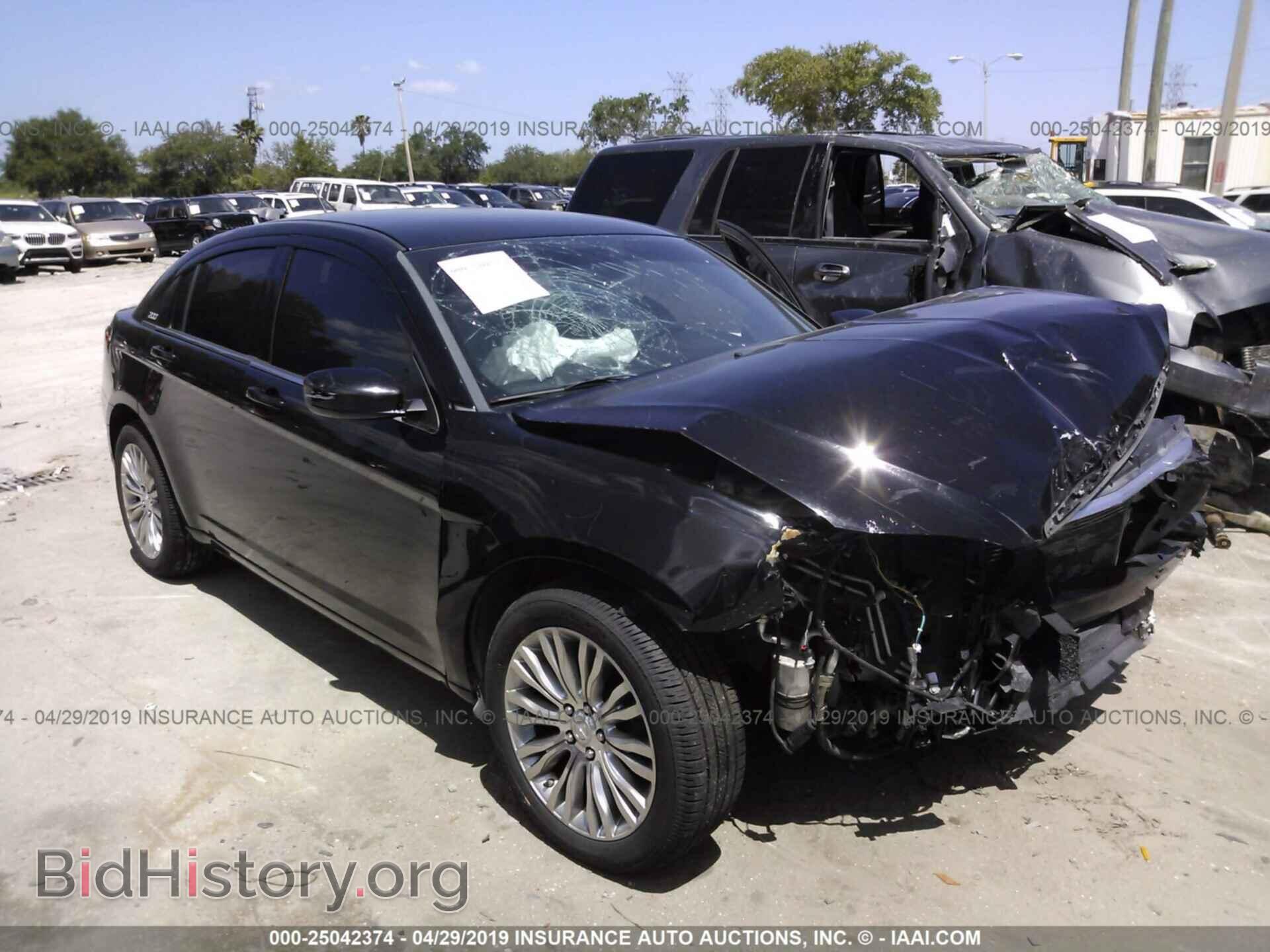Фотография 1C3CCBAB9CN262000 - CHRYSLER 200 2012