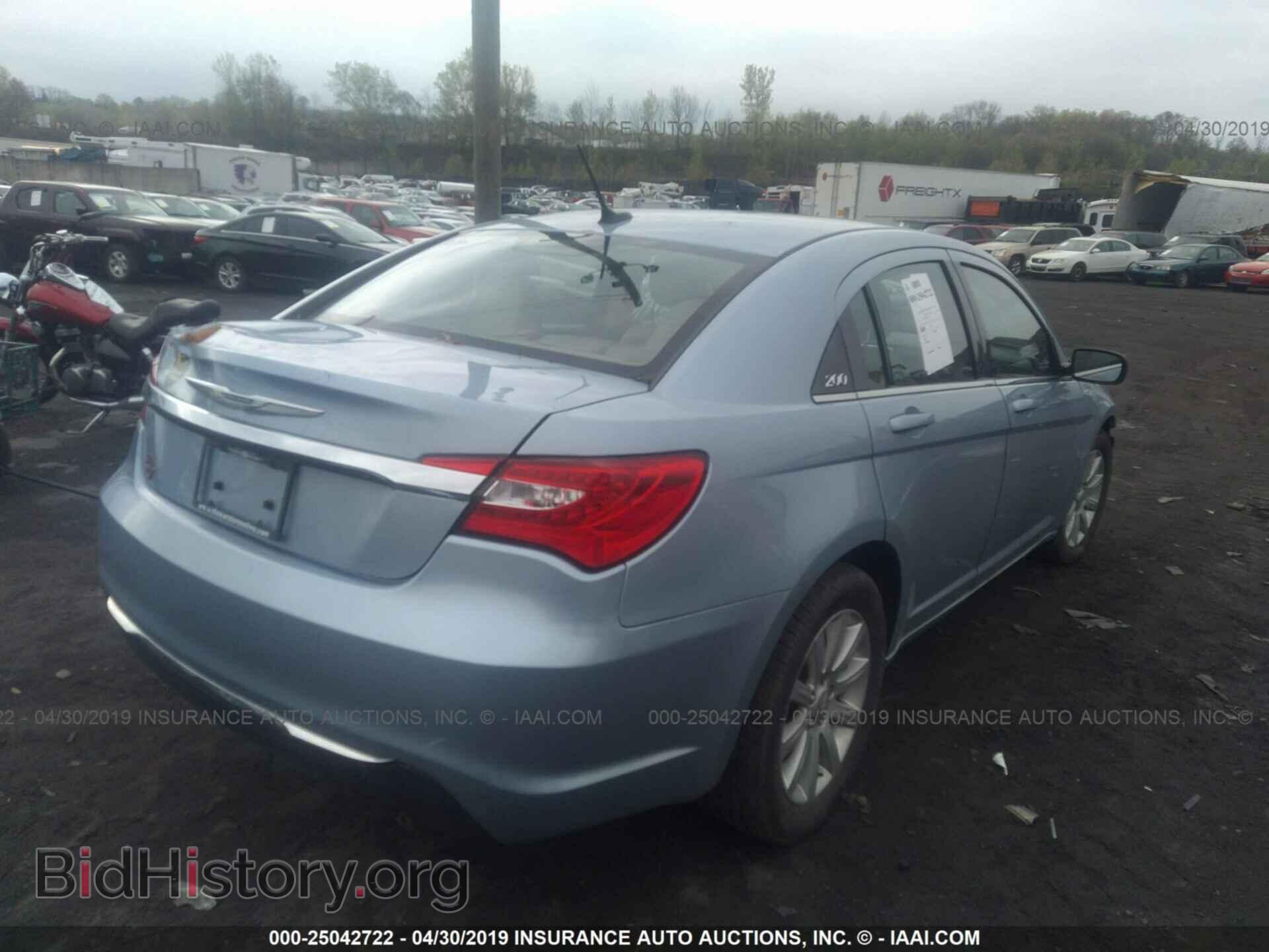 2013 CHRYSLER 200 - VIN: 1C3CCBBB4DN706710 - Фото 4