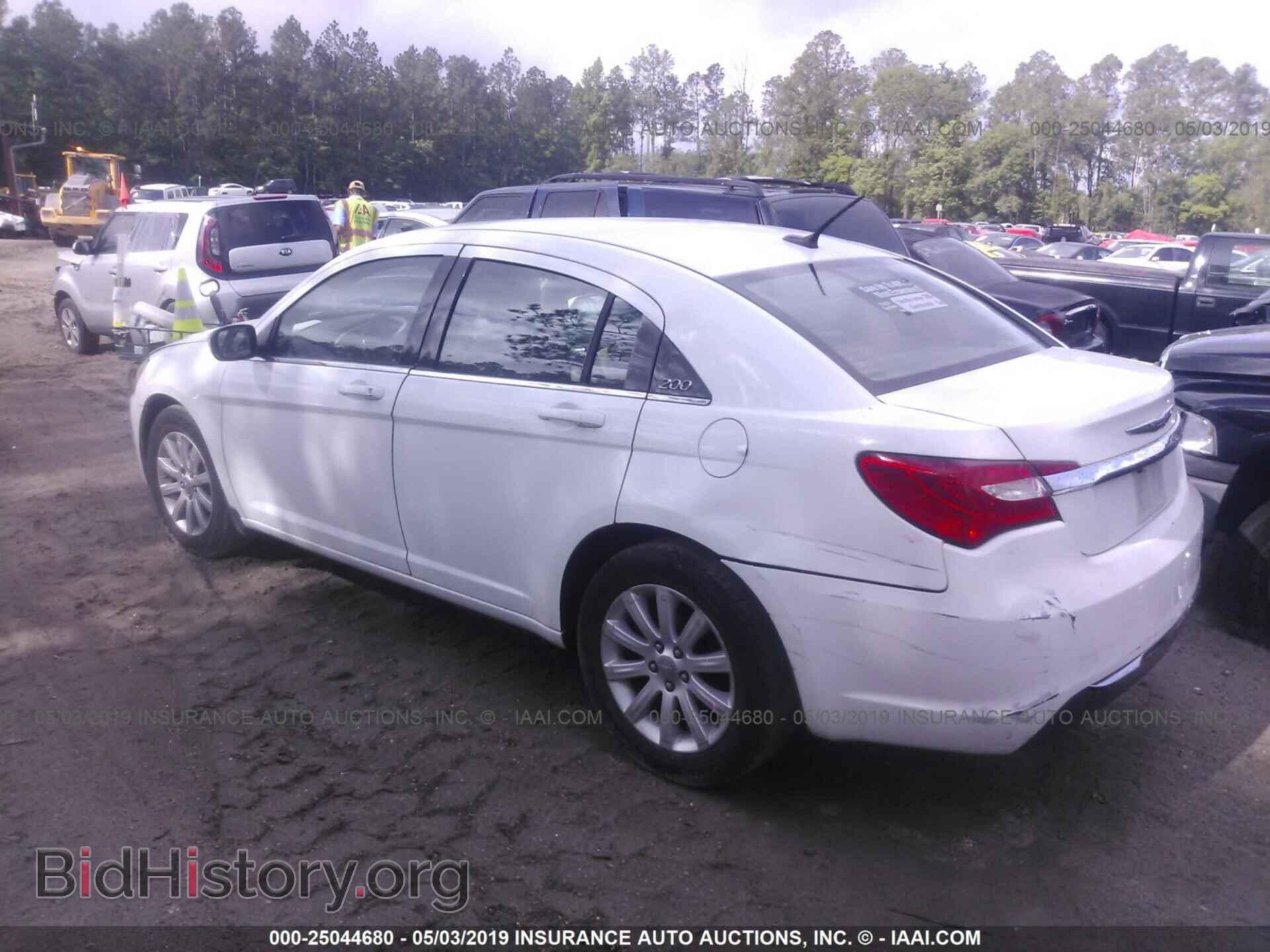 2013 CHRYSLER 200 - VIN: 1C3CCBBB4DN765885 - Фото 3