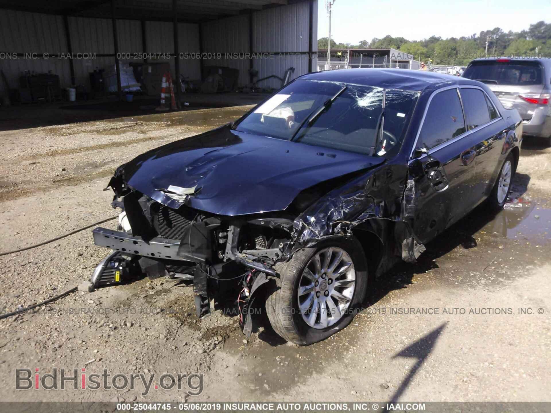 2012 CHRYSLER 300 - VIN: 2C3CCAAG4CH234703 - Photo 2