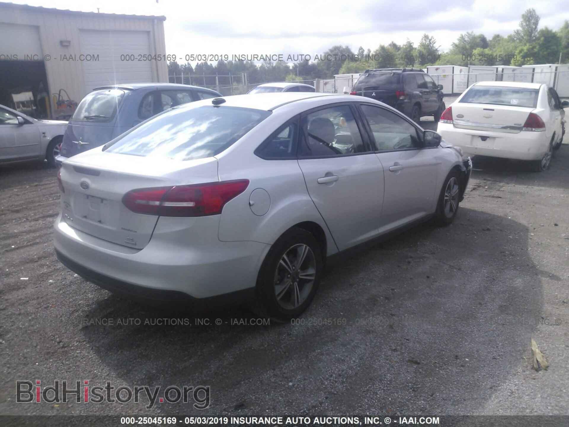 2017 FORD FOCUS - VIN: 1FADP3FE8HL305750 - Фото 4