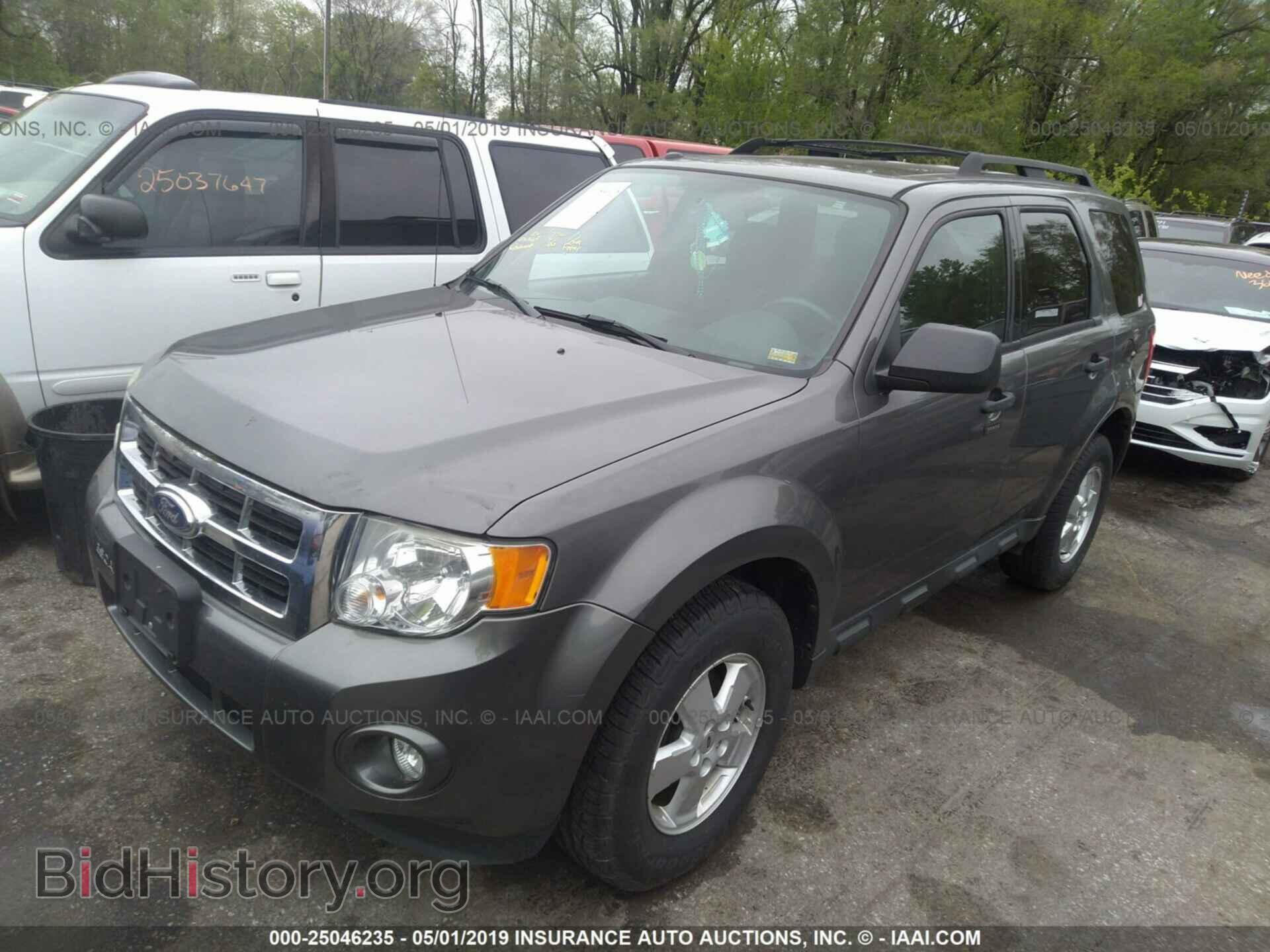 2011 FORD ESCAPE - VIN: 1FMCU0DG8BKB13593 - Фото 2